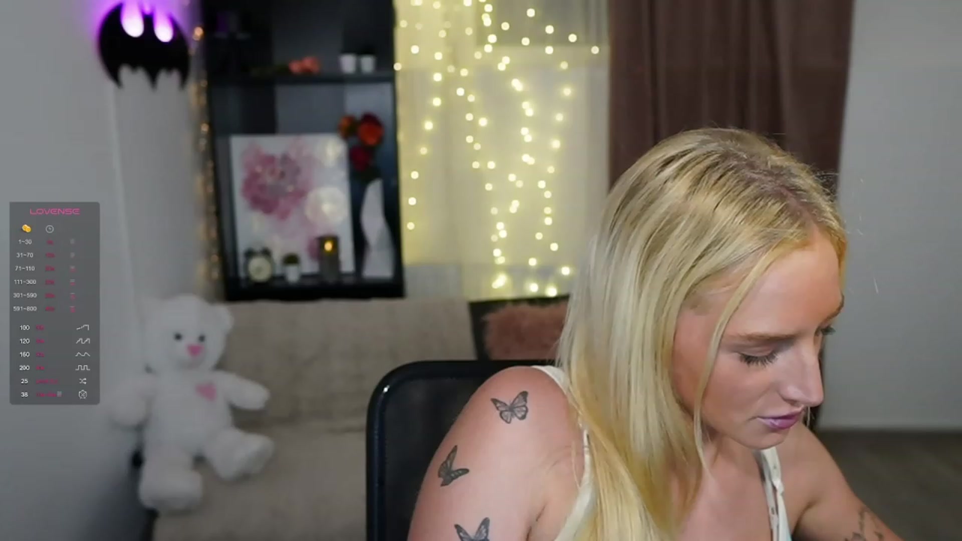 Gallery image thumbnail from NicoletteShea's myfreecams stream on, 11/06/2023, 15:03 image 1 of 20