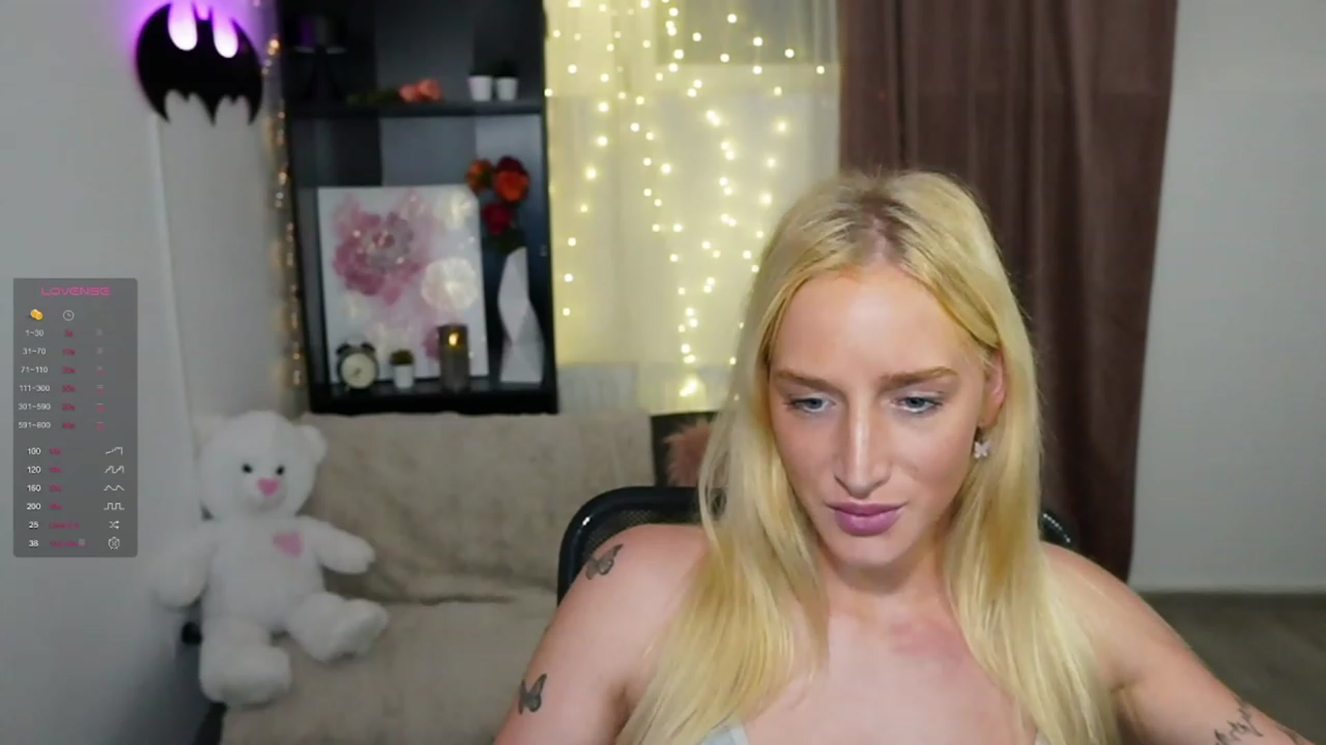 Gallery image thumbnail from NicoletteShea's myfreecams stream on, 11/06/2023, 15:23 image 10 of 20