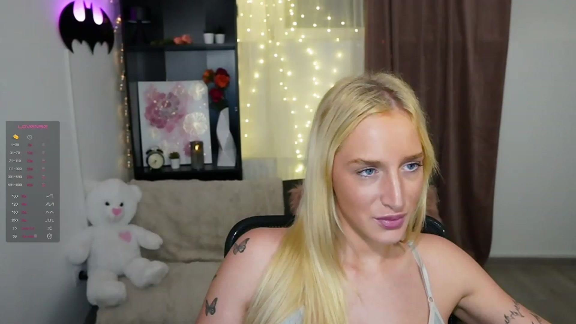Gallery image thumbnail from NicoletteShea's myfreecams stream on, 11/06/2023, 15:23 image 2 of 20
