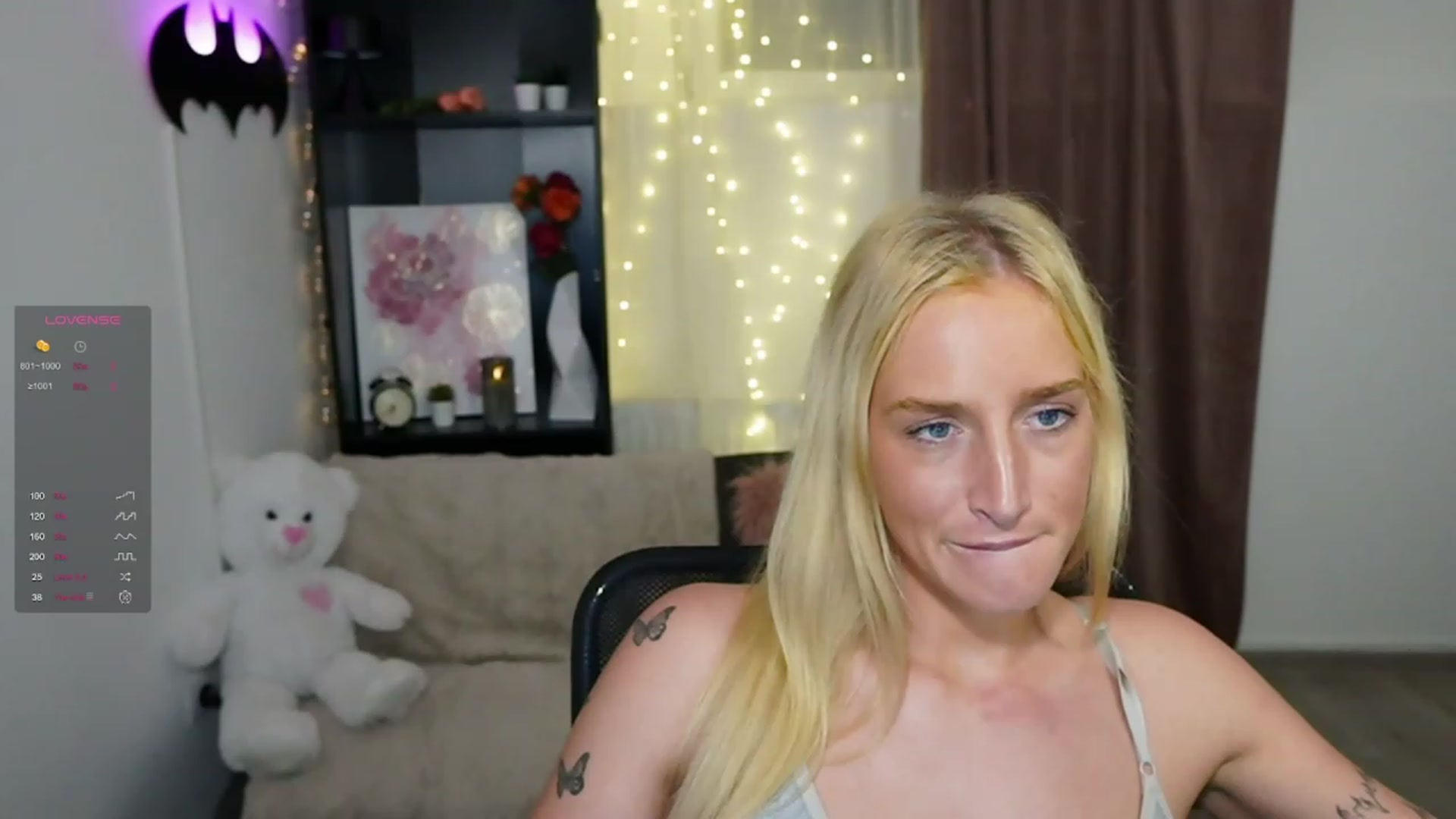 Gallery image thumbnail from NicoletteShea's myfreecams stream on, 11/06/2023, 15:23 image 17 of 20