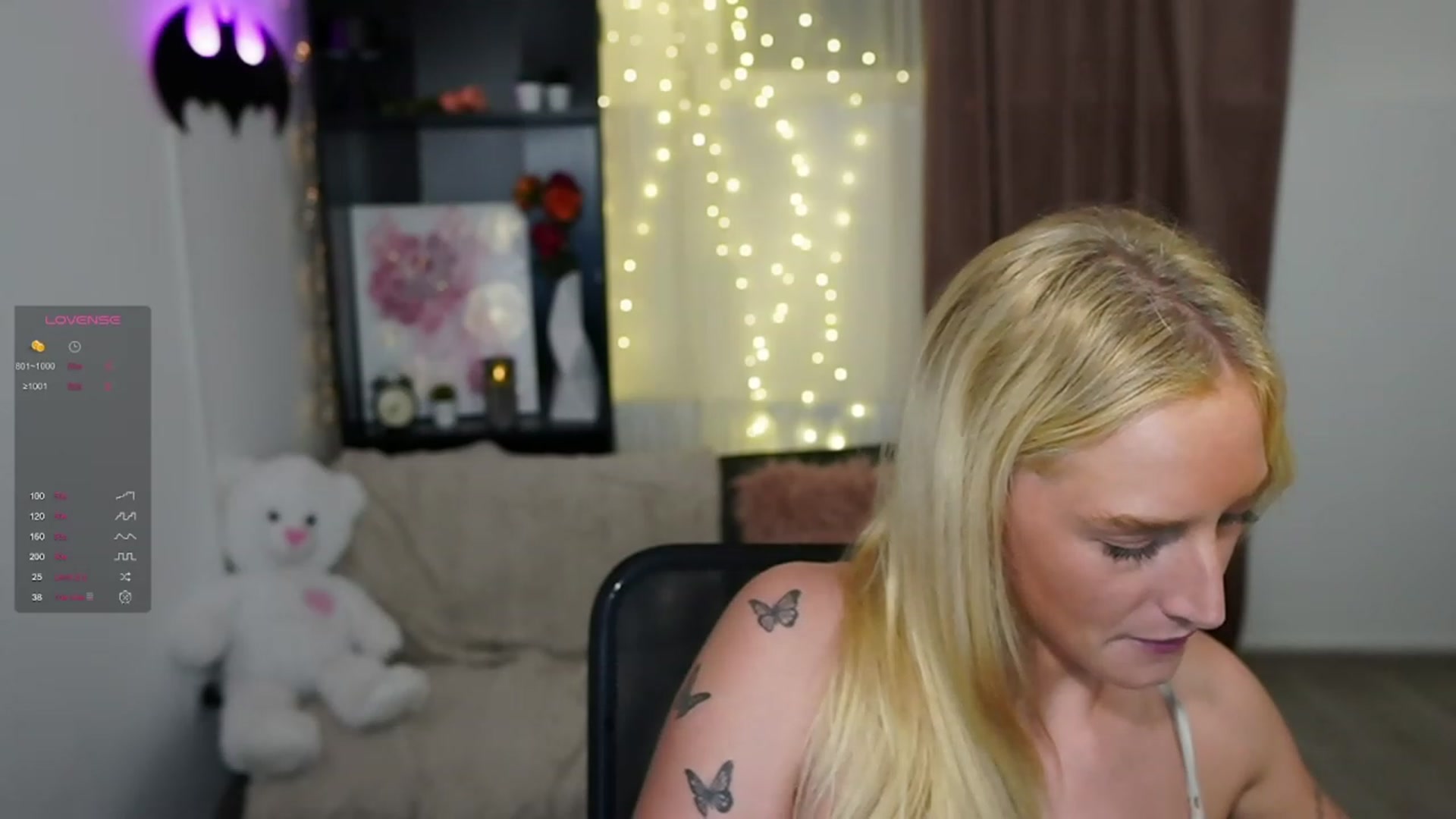 Gallery image thumbnail from NicoletteShea's myfreecams stream on, 11/06/2023, 17:44 image 11 of 20