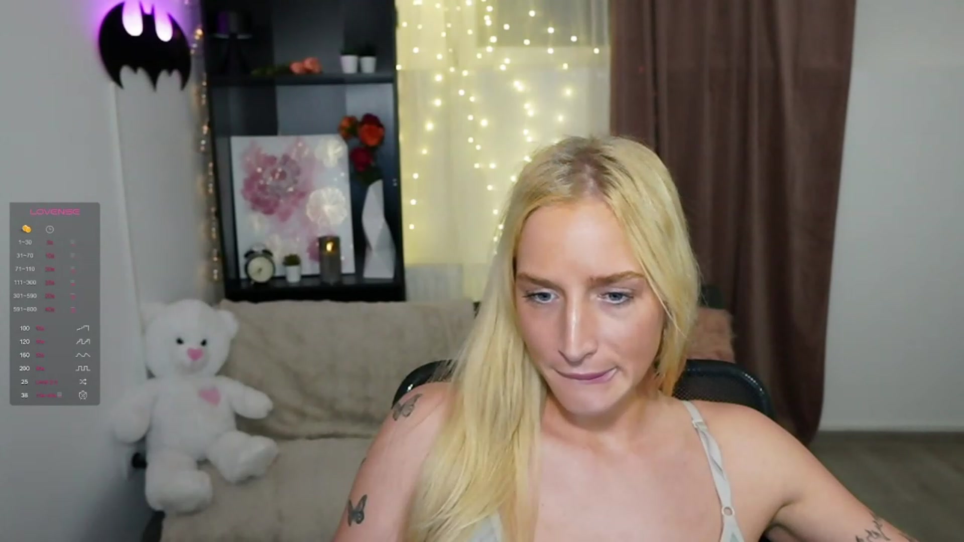 Gallery image thumbnail from NicoletteShea's myfreecams stream on, 11/06/2023, 17:44 image 4 of 20