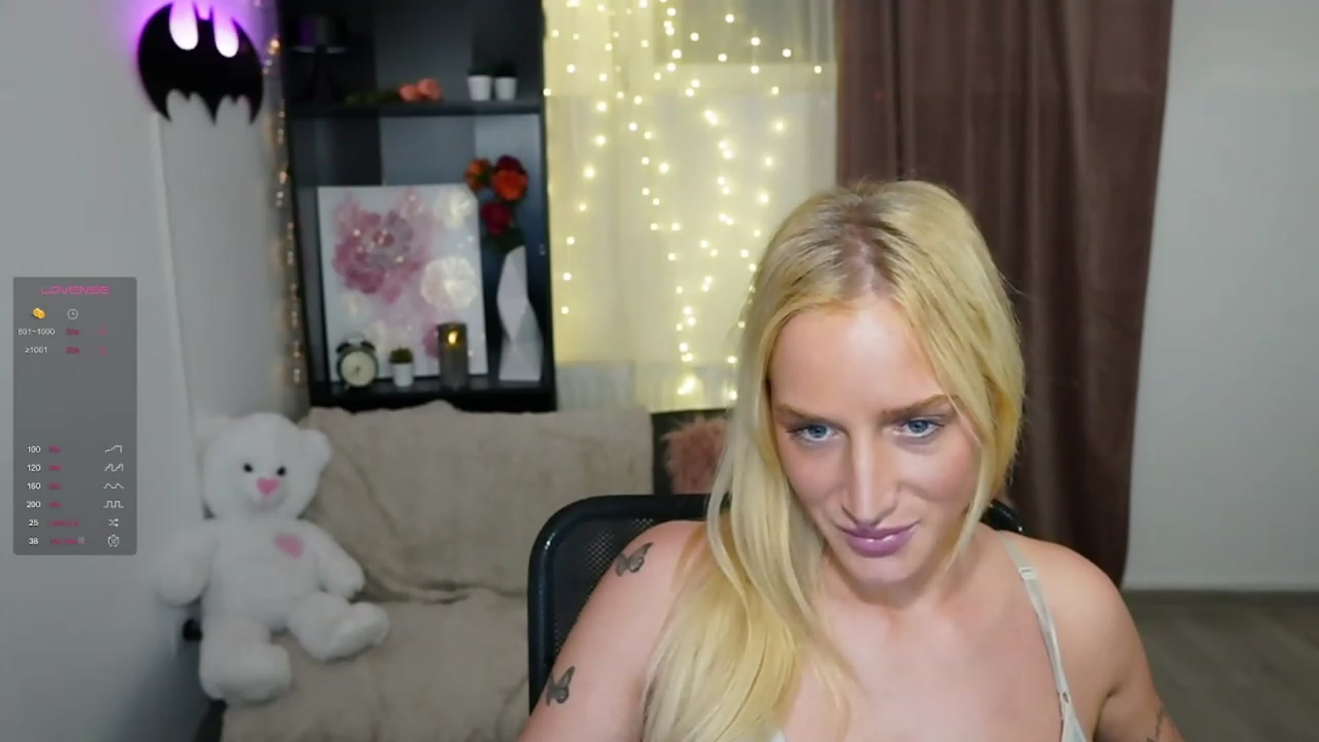 Gallery image thumbnail from NicoletteShea's myfreecams stream on, 11/06/2023, 17:44 image 14 of 20