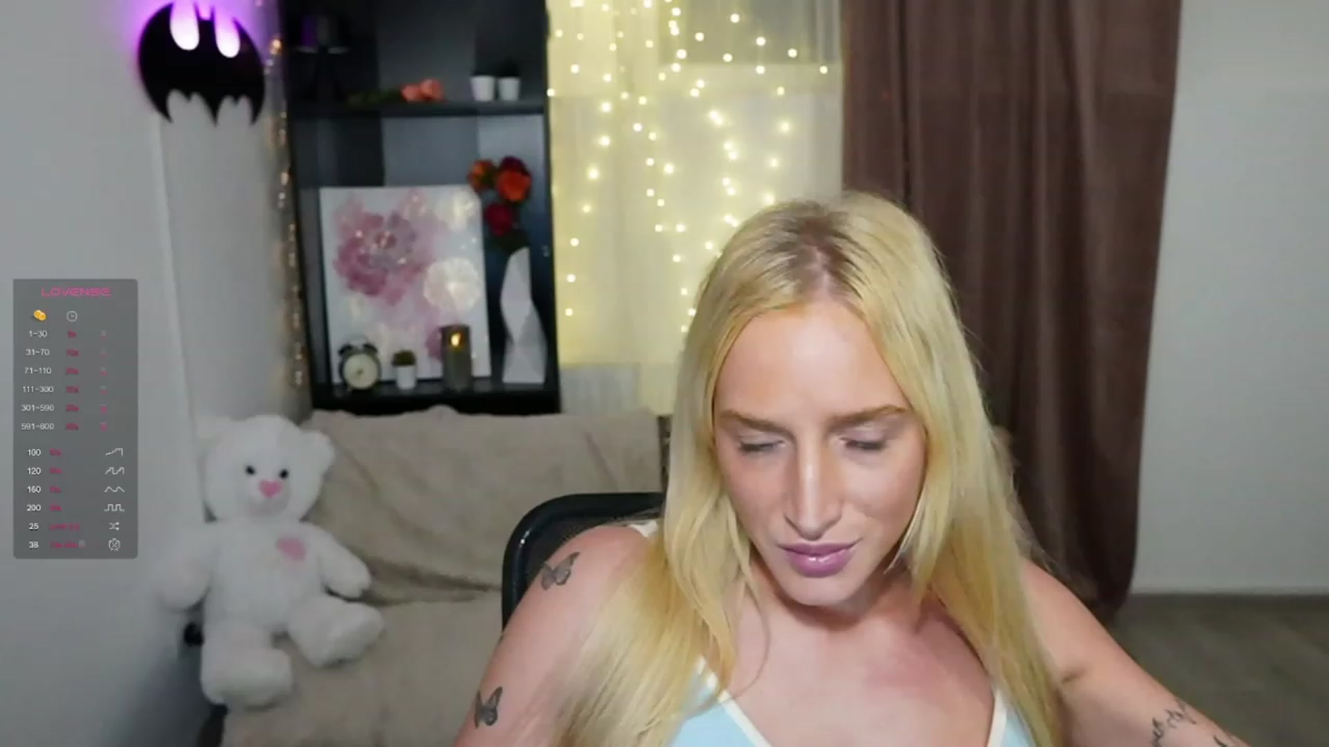 Gallery image thumbnail from NicoletteShea's myfreecams stream on, 11/06/2023, 18:03 image 10 of 20
