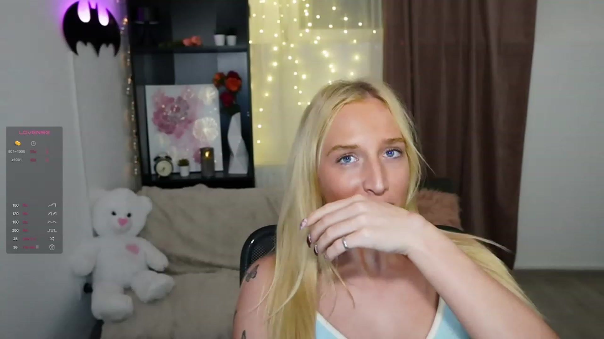 Gallery image thumbnail from NicoletteShea's myfreecams stream on, 11/06/2023, 18:03 image 1 of 20