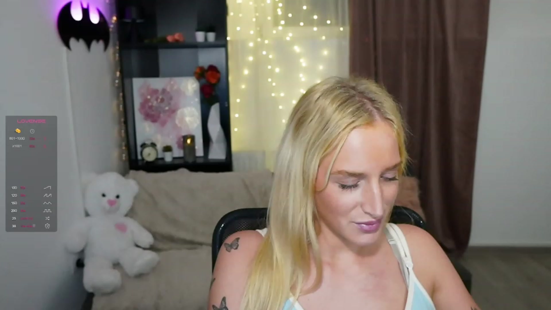 Gallery image thumbnail from NicoletteShea's myfreecams stream on, 11/06/2023, 18:03 image 3 of 20