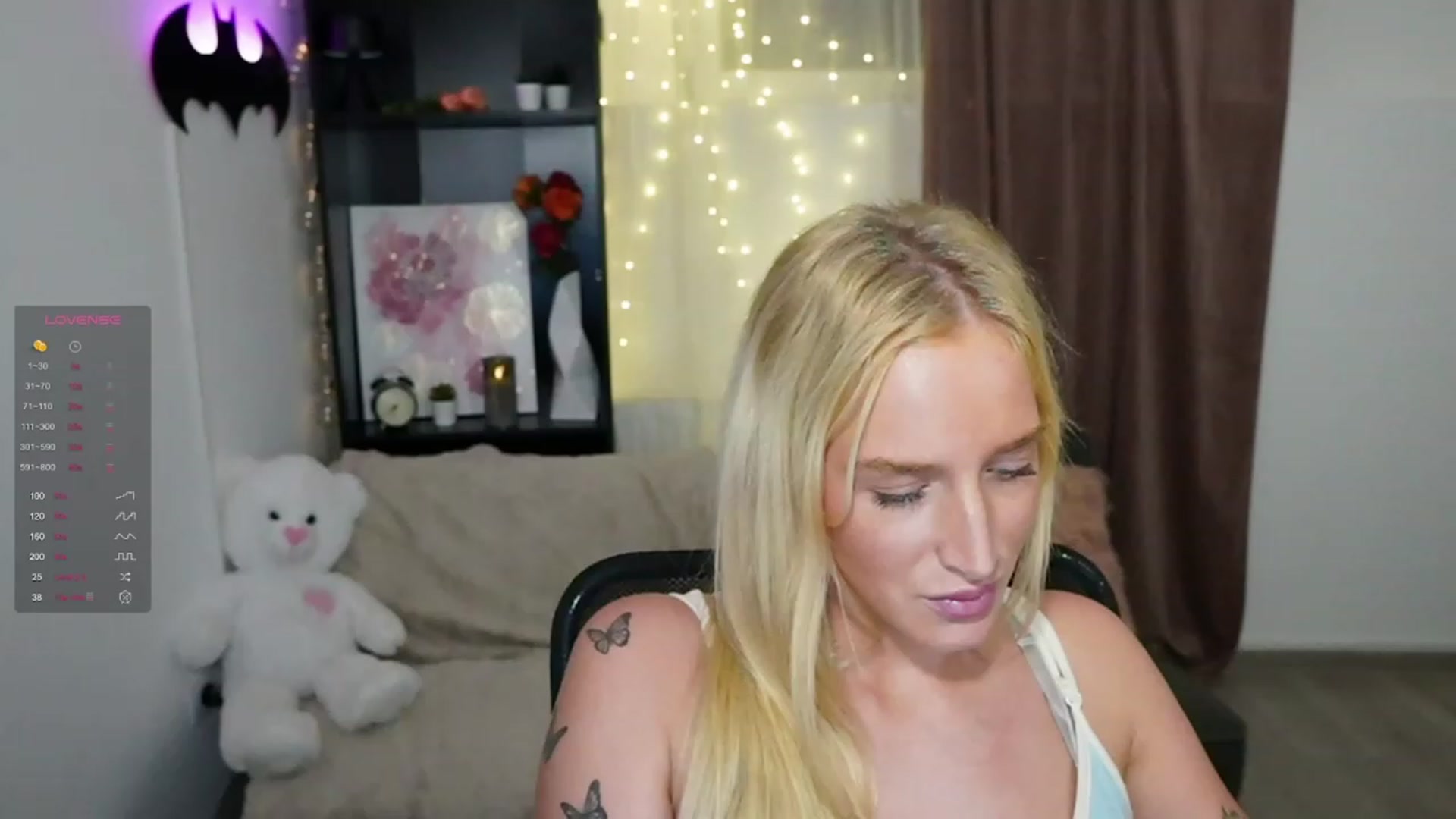 Gallery image thumbnail from NicoletteShea's myfreecams stream on, 11/06/2023, 18:03 image 6 of 20
