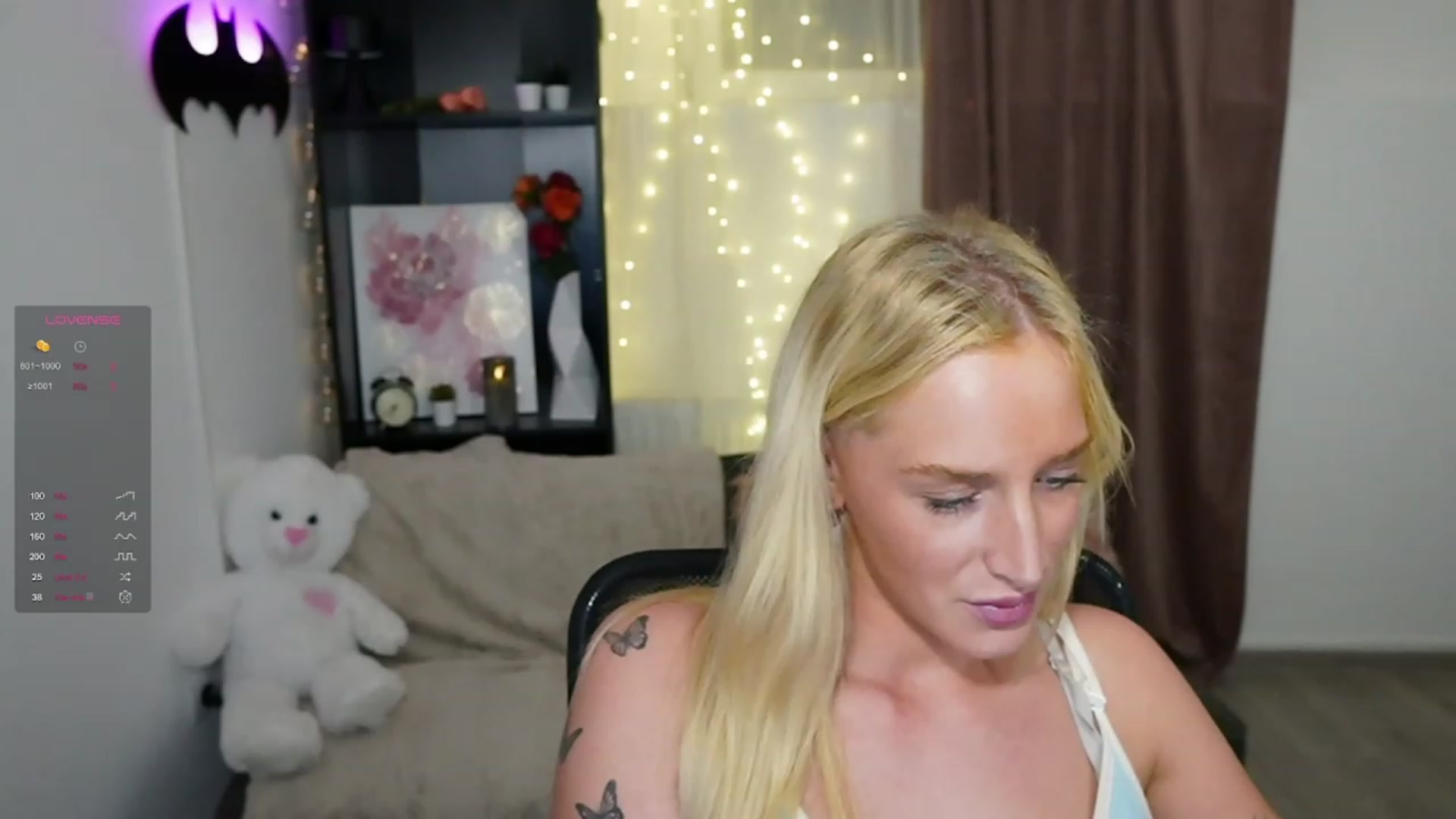 Gallery image thumbnail from NicoletteShea's myfreecams stream on, 11/06/2023, 18:51 image 5 of 20