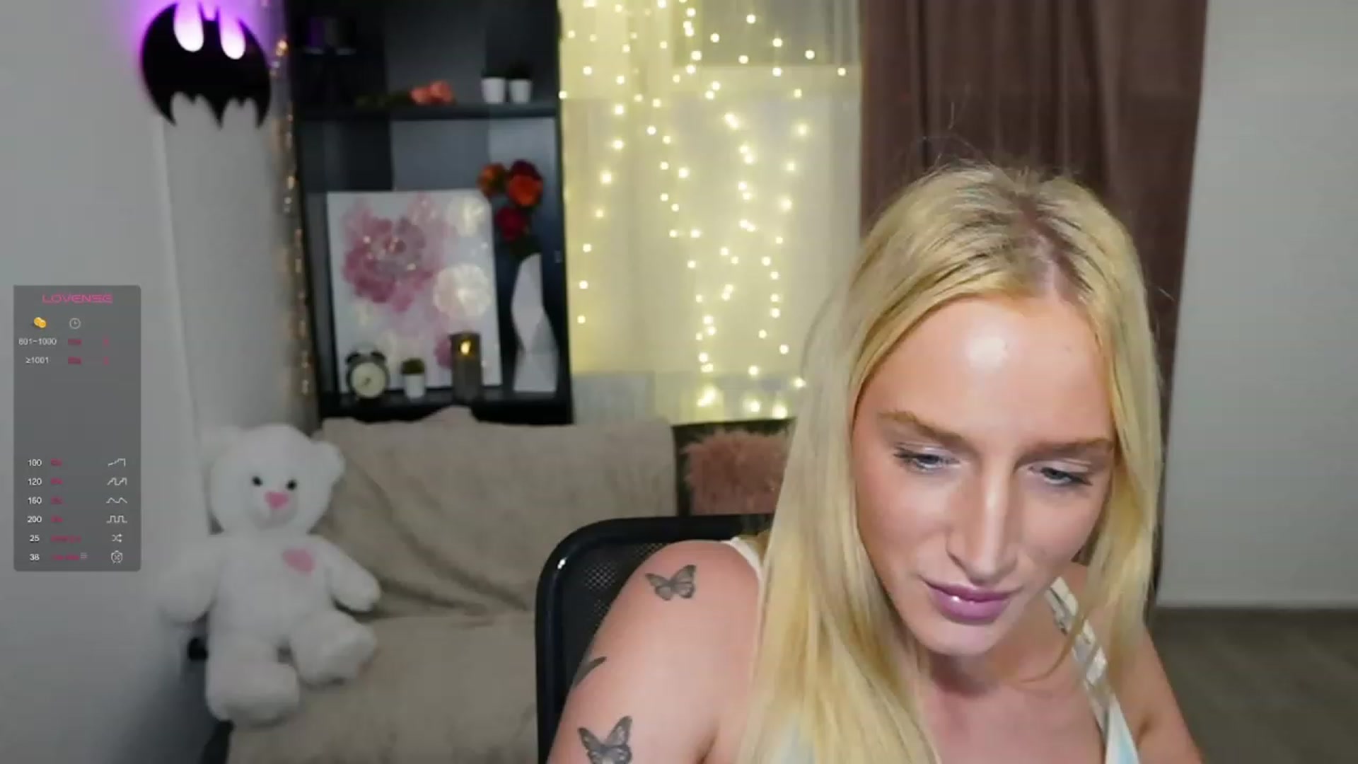 Gallery image thumbnail from NicoletteShea's myfreecams stream on, 11/06/2023, 18:51 image 12 of 20