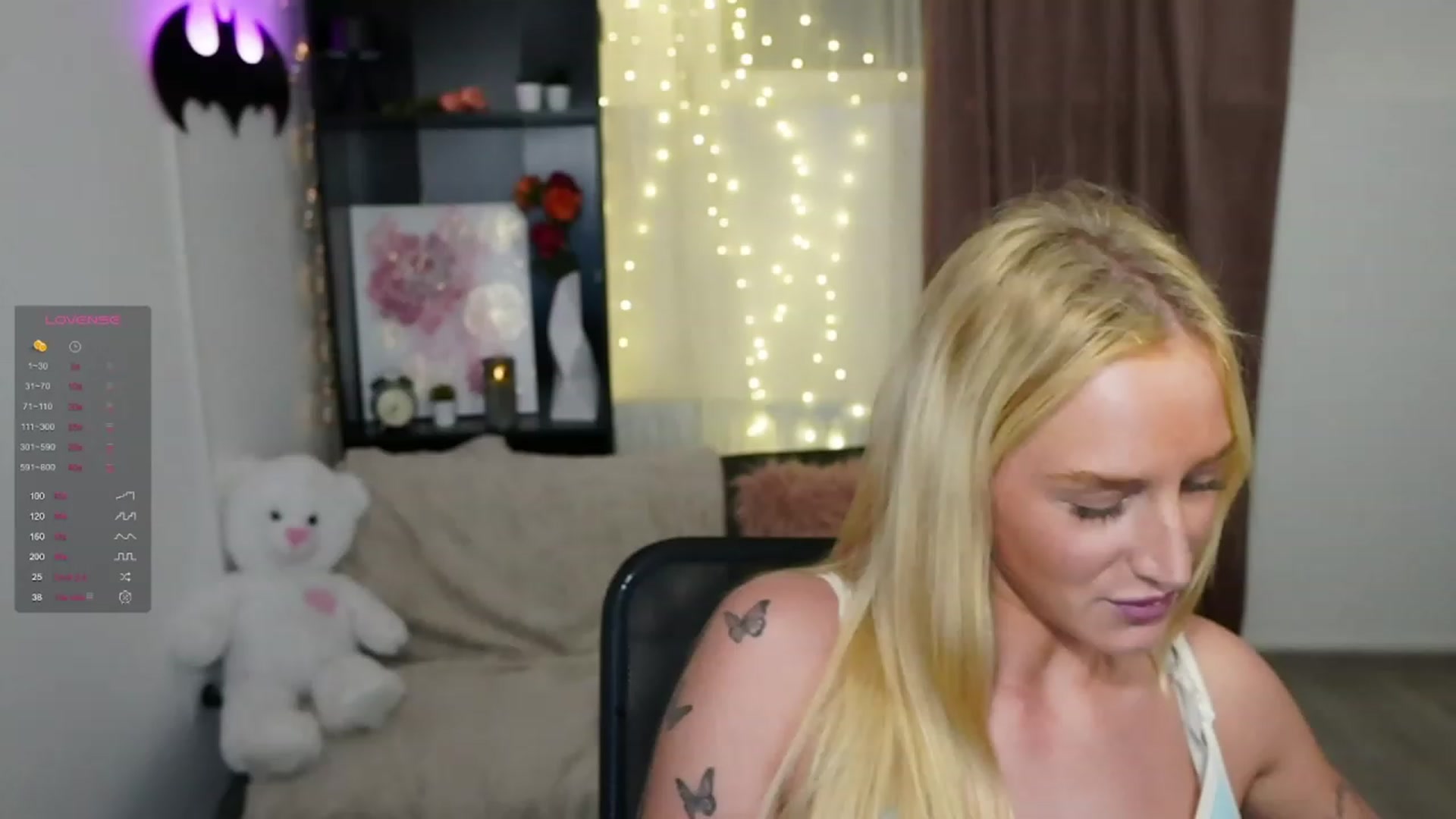 Gallery image thumbnail from NicoletteShea's myfreecams stream on, 11/06/2023, 18:51 image 11 of 20