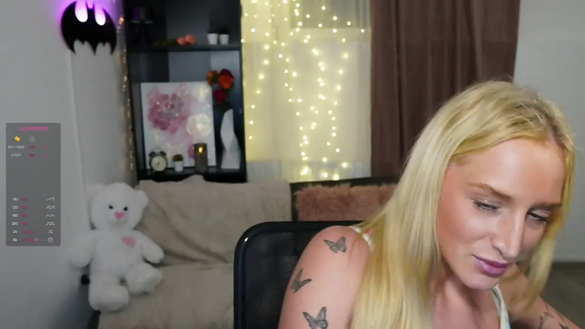 Gallery image thumbnail from NicoletteShea's myfreecams stream on, 11/06/2023, 18:51 image 9 of 20