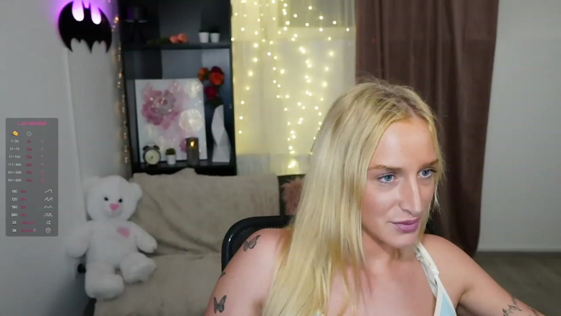Gallery image thumbnail from NicoletteShea's myfreecams stream on, 11/06/2023, 18:51 image 14 of 20