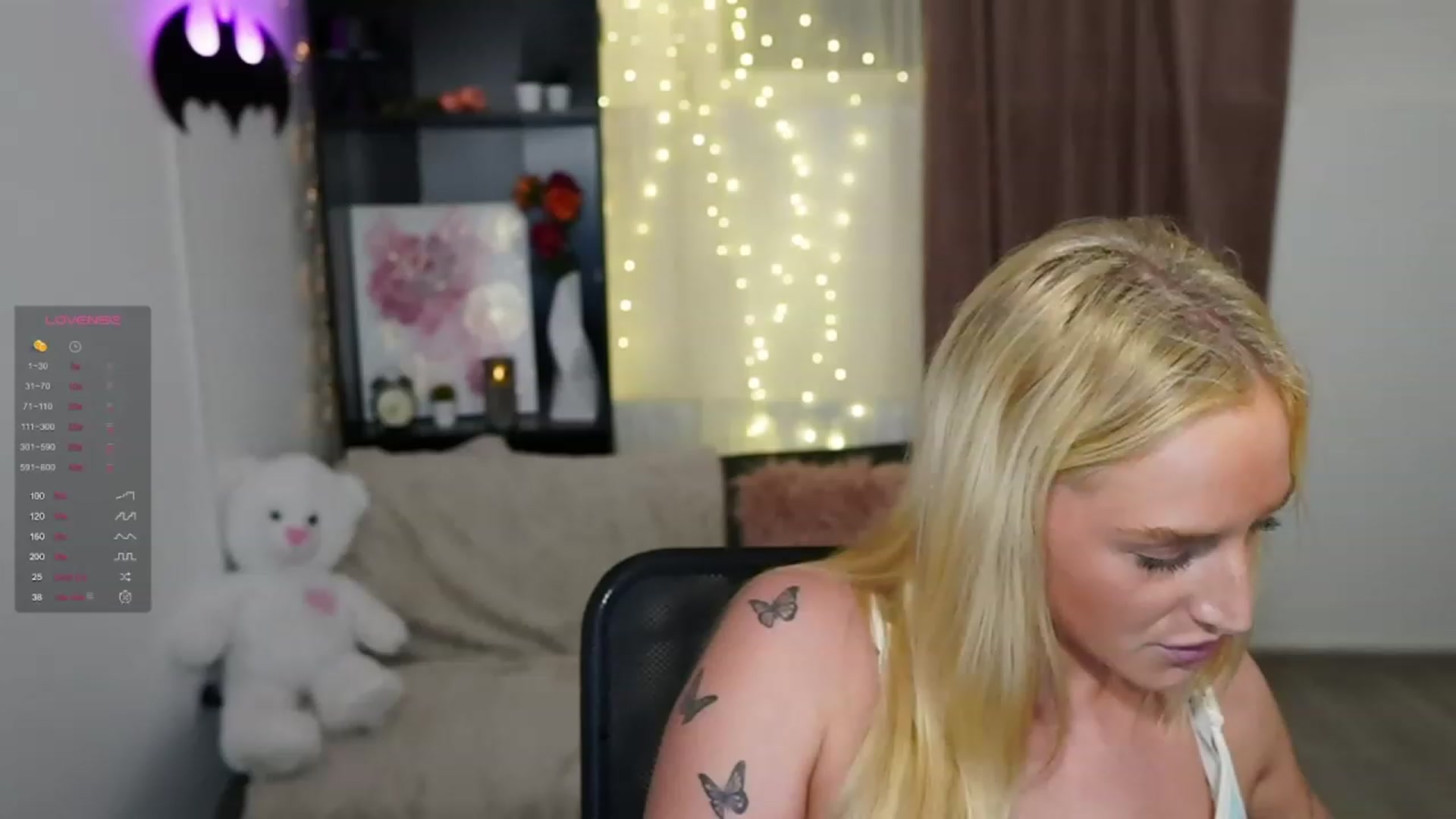 Gallery image thumbnail from NicoletteShea's myfreecams stream on, 11/06/2023, 18:51 image 8 of 20