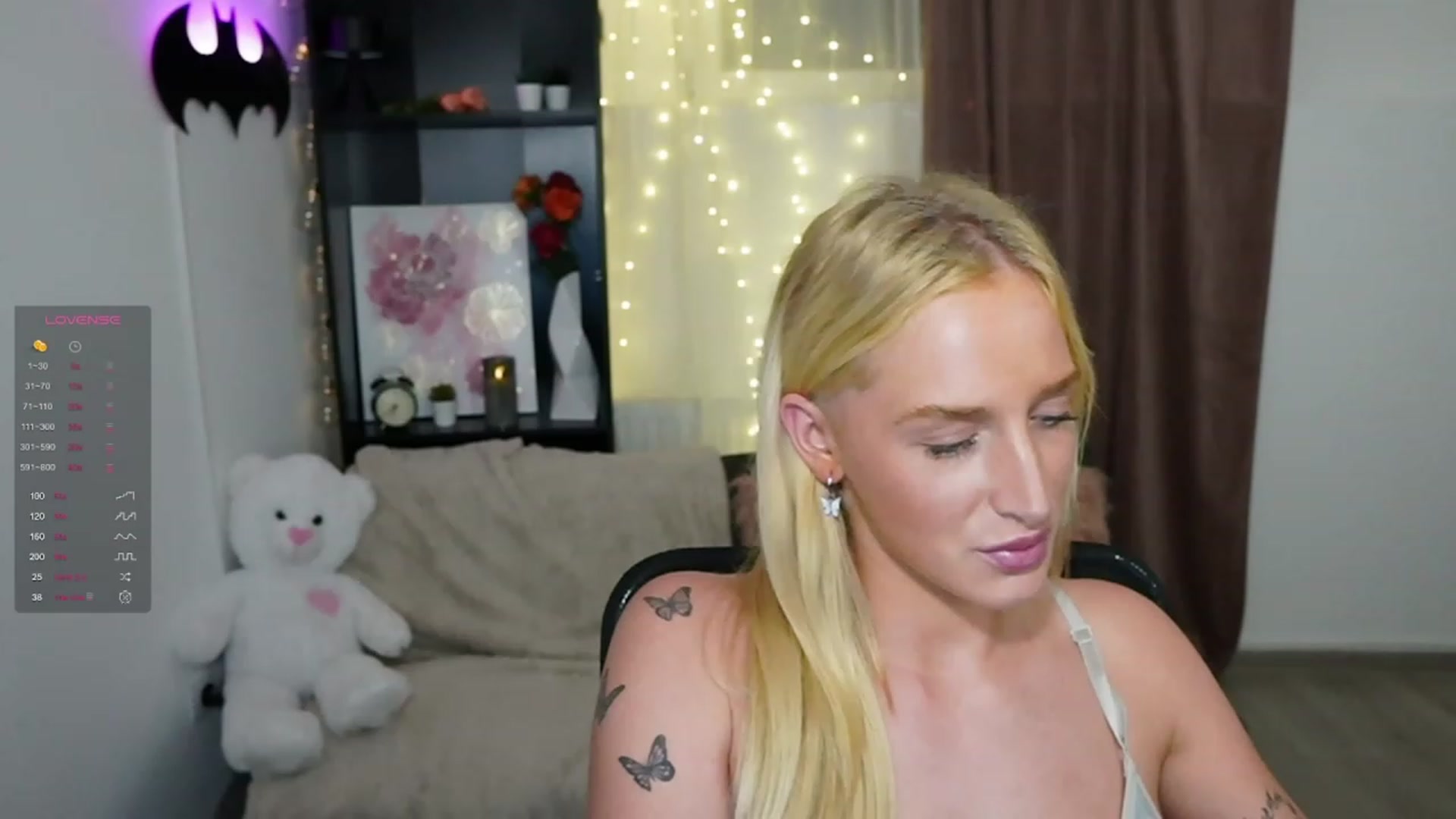 Gallery image thumbnail from NicoletteShea's myfreecams stream on, 11/06/2023, 19:33 image 8 of 20