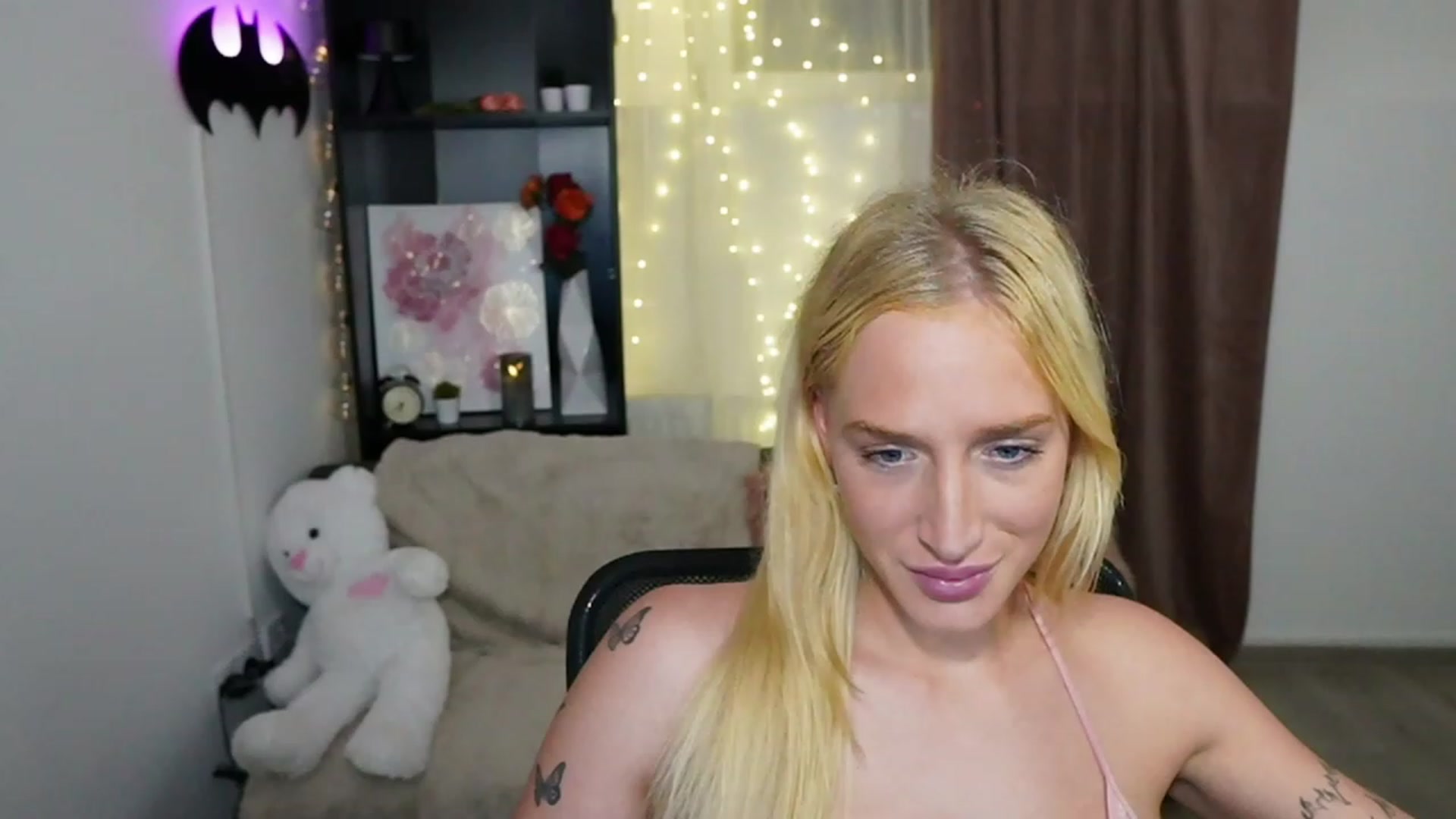 Gallery image thumbnail from NicoletteShea's myfreecams stream on, 11/07/2023, 20:27 image 15 of 20