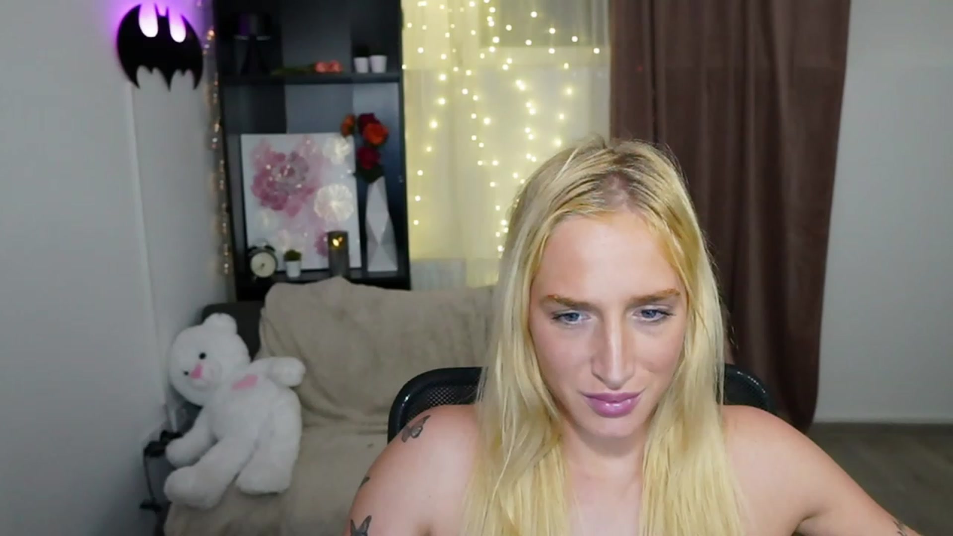 Gallery image thumbnail from NicoletteShea's myfreecams stream on, 11/08/2023, 24:04 image 18 of 20