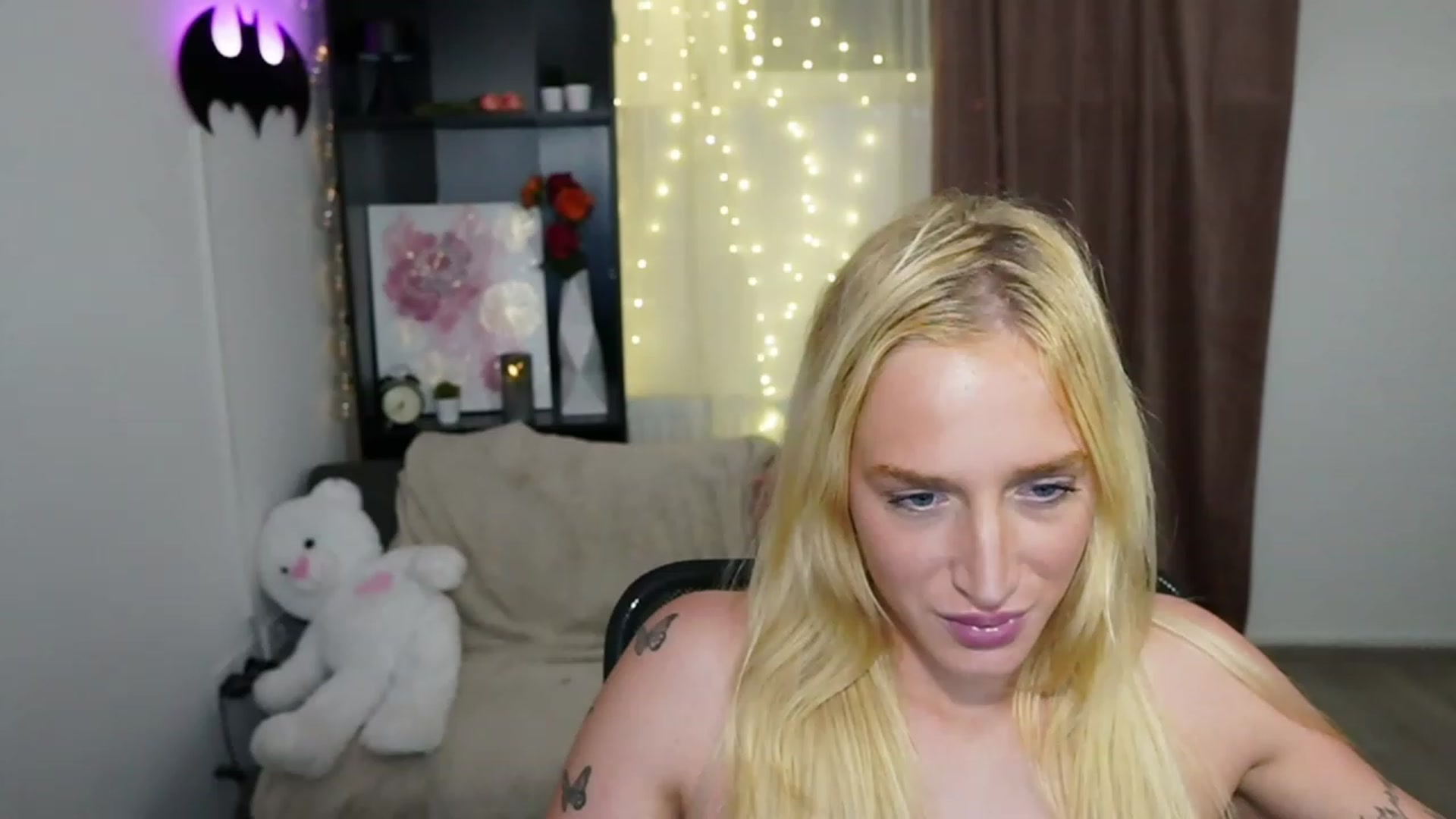 Gallery image thumbnail from NicoletteShea's myfreecams stream on, 11/08/2023, 24:04 image 16 of 20