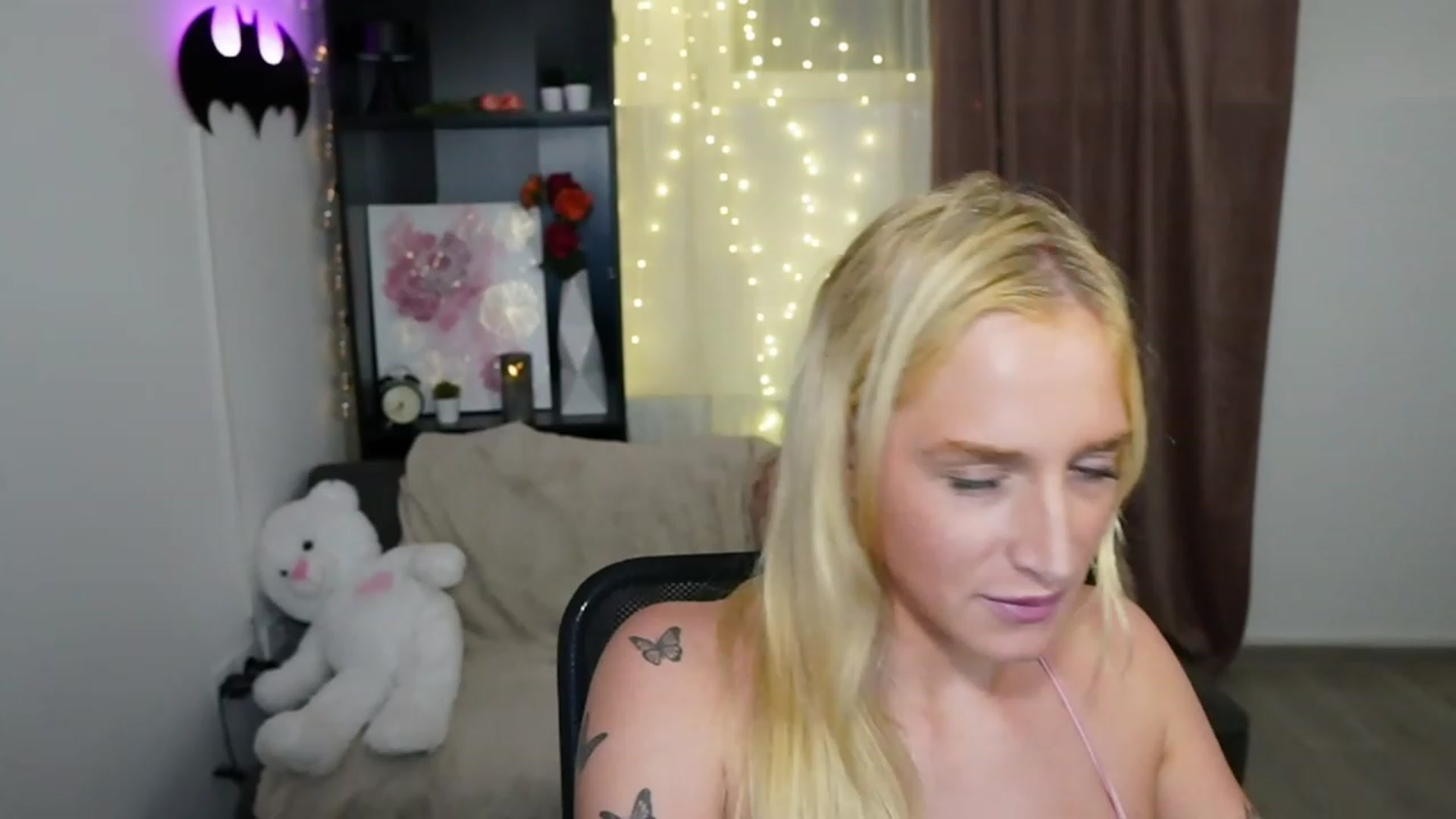 Gallery image thumbnail from NicoletteShea's myfreecams stream on, 11/08/2023, 24:04 image 20 of 20