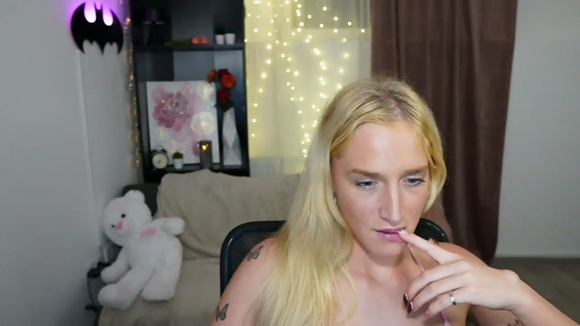 Gallery image thumbnail from NicoletteShea's myfreecams stream on, 11/08/2023, 24:04 image 7 of 20