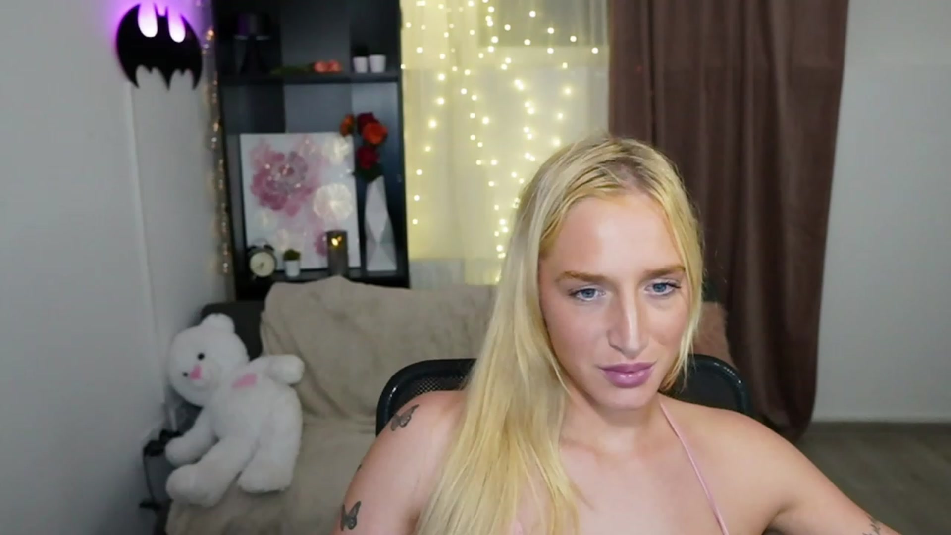Gallery image thumbnail from NicoletteShea's myfreecams stream on, 11/08/2023, 24:12 image 2 of 20