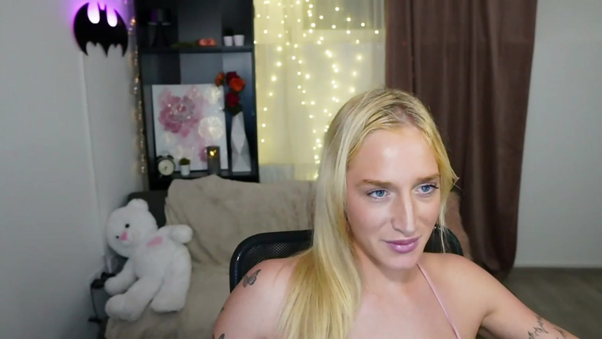 Gallery image thumbnail from NicoletteShea's myfreecams stream on, 11/08/2023, 24:12 image 12 of 20