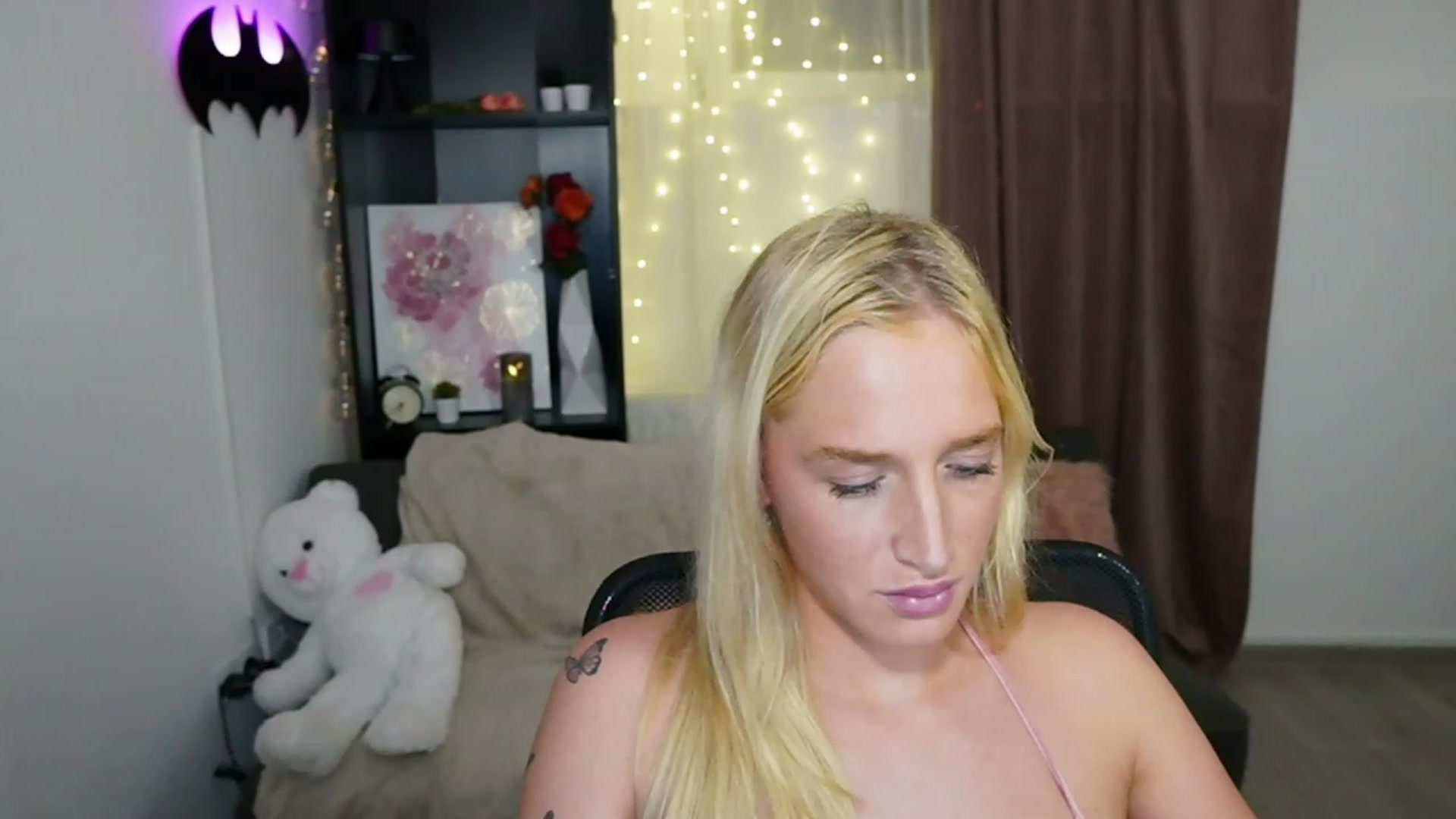 Gallery image thumbnail from NicoletteShea's myfreecams stream on, 11/08/2023, 24:12 image 17 of 20
