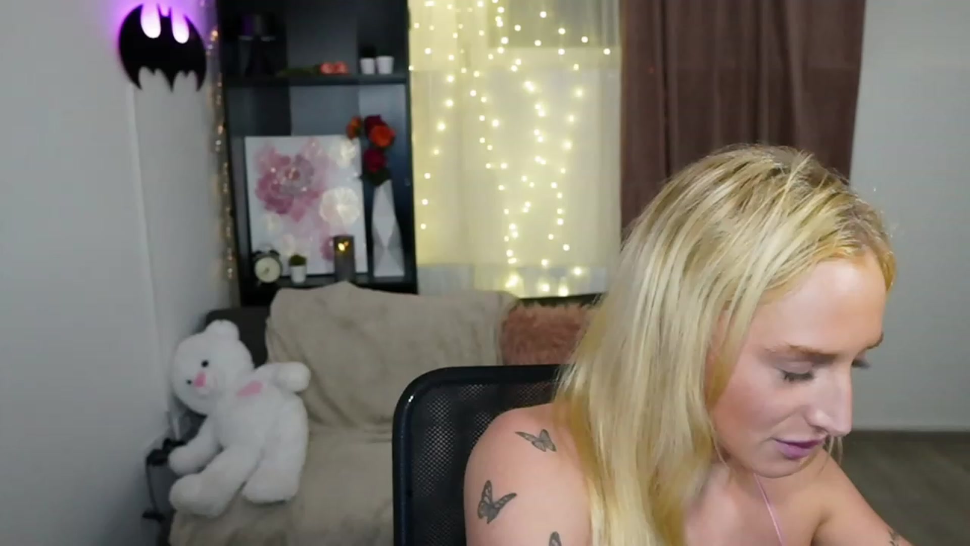 Gallery image thumbnail from NicoletteShea's myfreecams stream on, 11/08/2023, 24:12 image 8 of 20