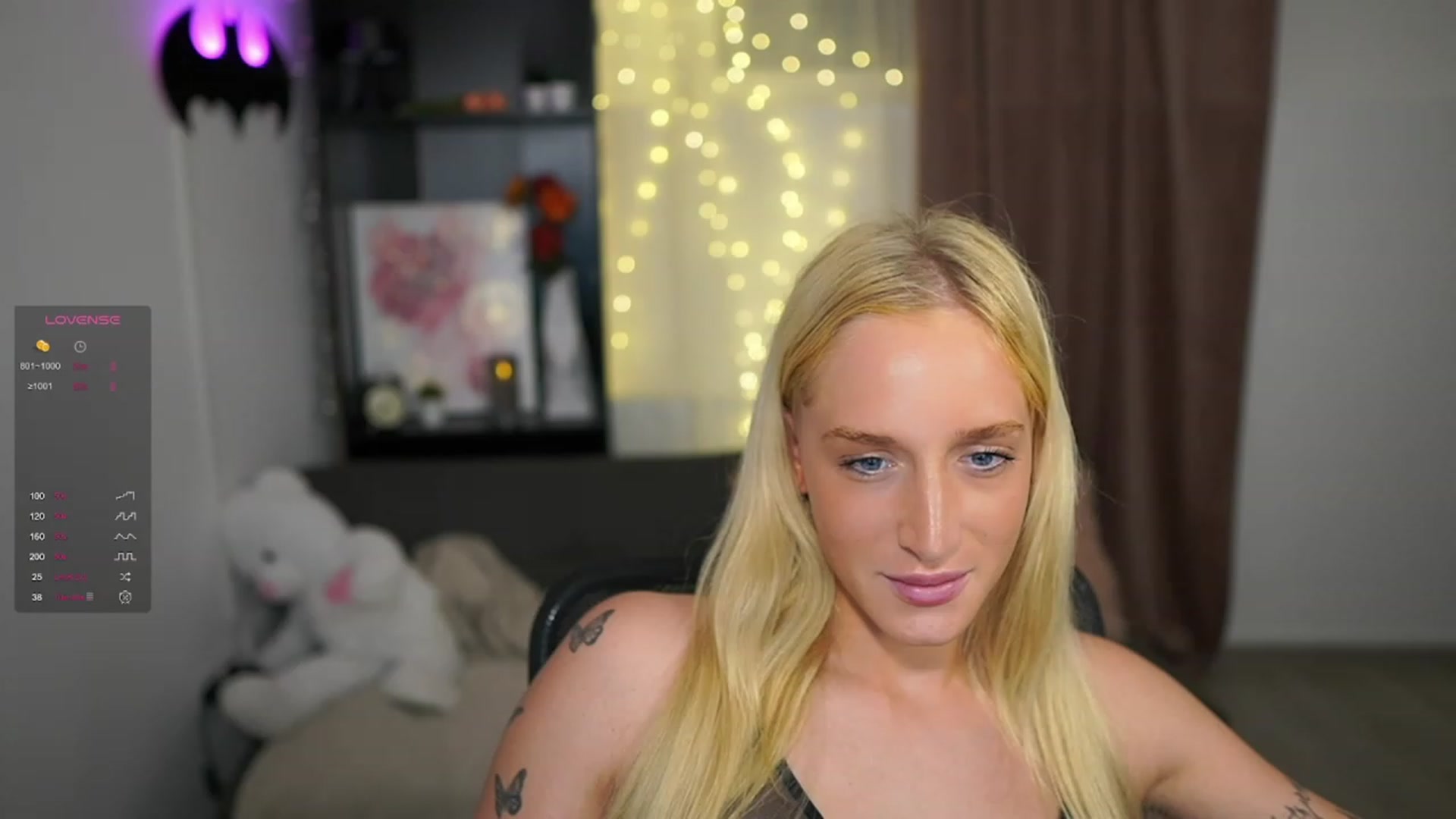 Gallery image thumbnail from NicoletteShea's myfreecams stream on, 11/08/2023, 20:48 image 2 of 20