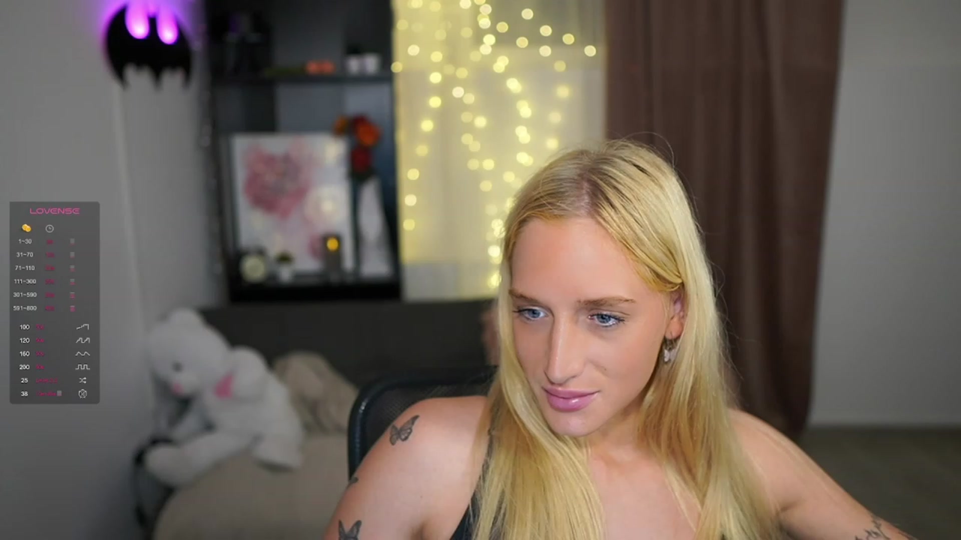 Gallery image thumbnail from NicoletteShea's myfreecams stream on, 11/08/2023, 20:48 image 7 of 20