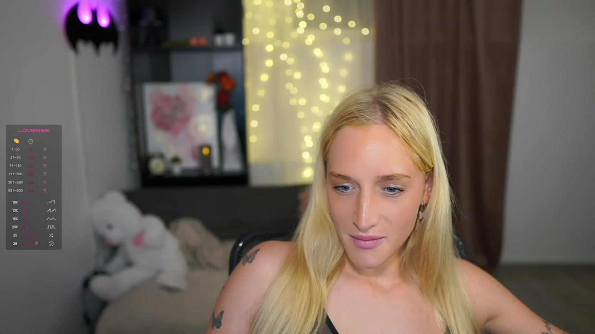 Gallery image thumbnail from NicoletteShea's myfreecams stream on, 11/08/2023, 20:48 image 1 of 20