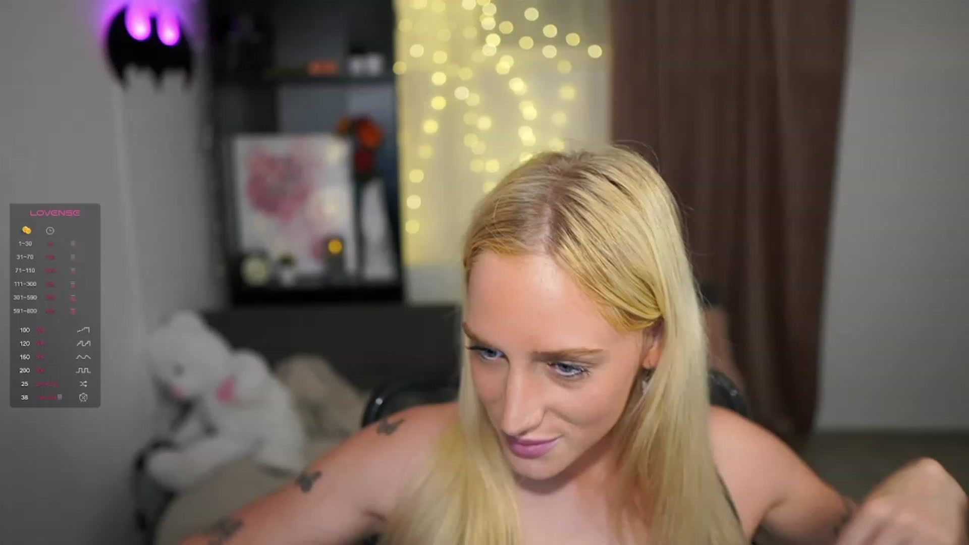 Gallery image thumbnail from NicoletteShea's myfreecams stream on, 11/08/2023, 20:48 image 6 of 20