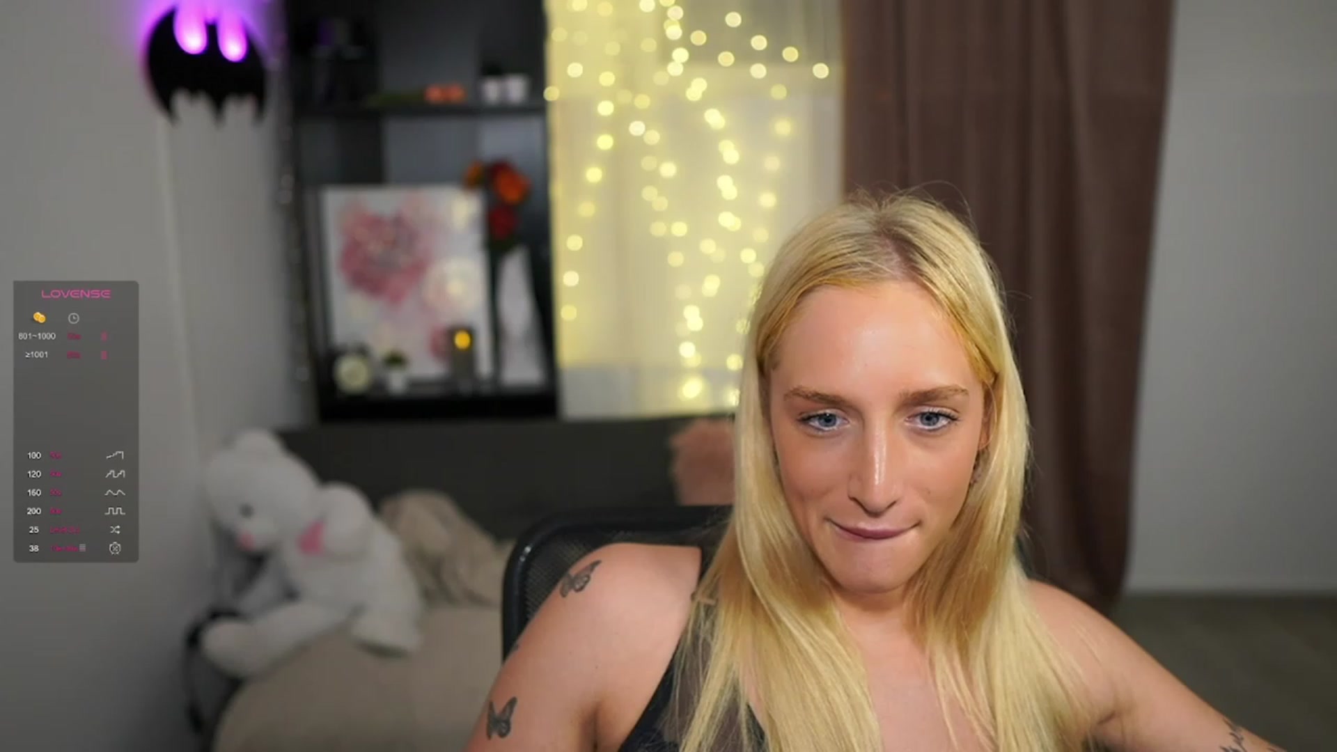 Gallery image thumbnail from NicoletteShea's myfreecams stream on, 11/08/2023, 20:48 image 12 of 20
