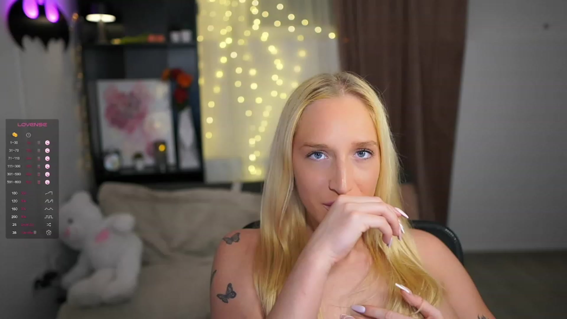 Gallery image thumbnail from NicoletteShea's myfreecams stream on, 11/15/2023, 21:04 image 19 of 20