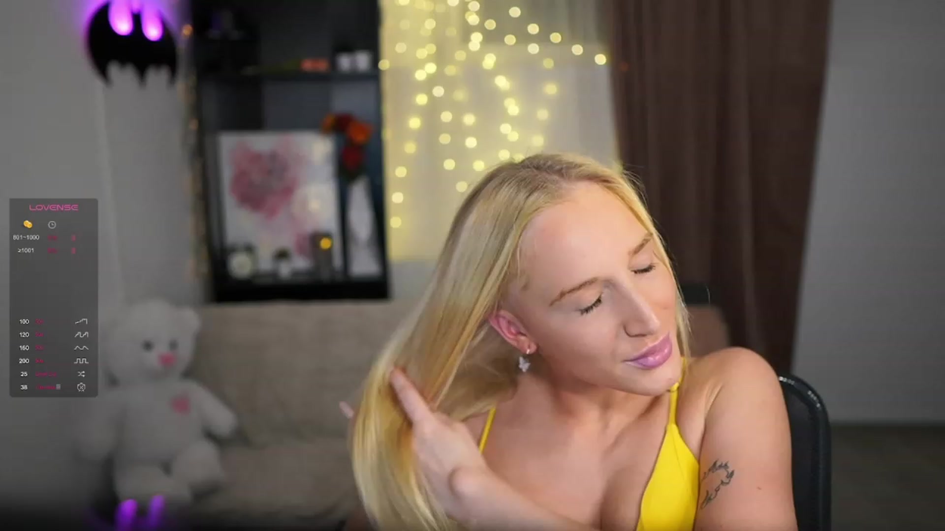 Gallery image thumbnail from NicoletteShea's myfreecams stream on, 11/16/2023, 14:52 image 14 of 20