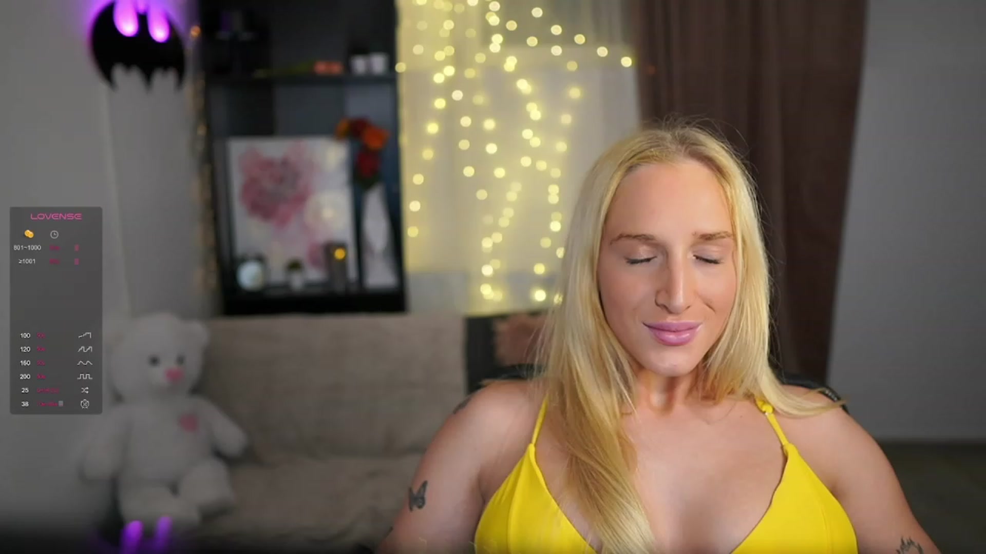 Gallery image thumbnail from NicoletteShea's myfreecams stream on, 11/16/2023, 14:52 image 9 of 20