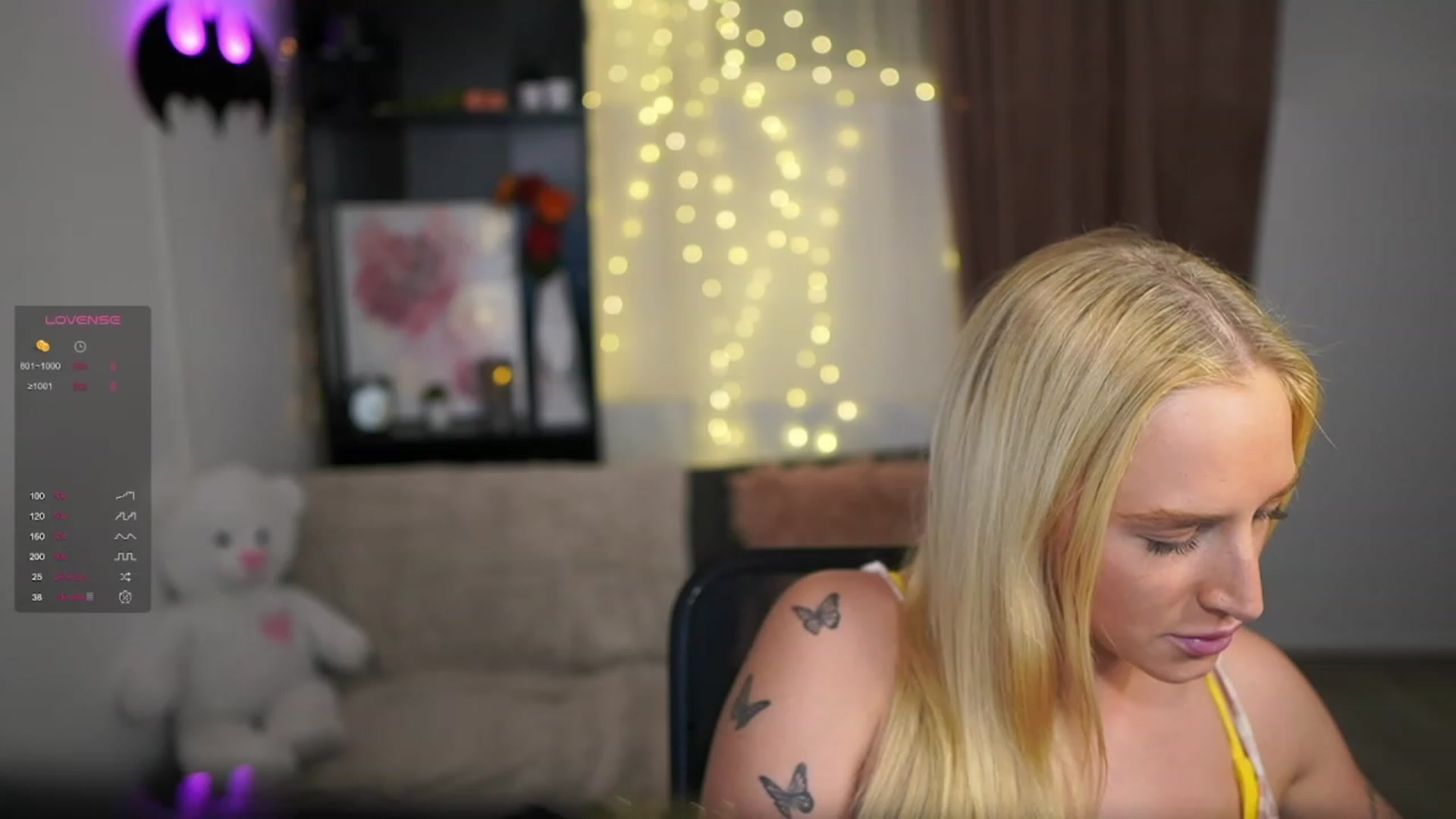 Gallery image thumbnail from NicoletteShea's myfreecams stream on, 11/16/2023, 16:04 image 10 of 20