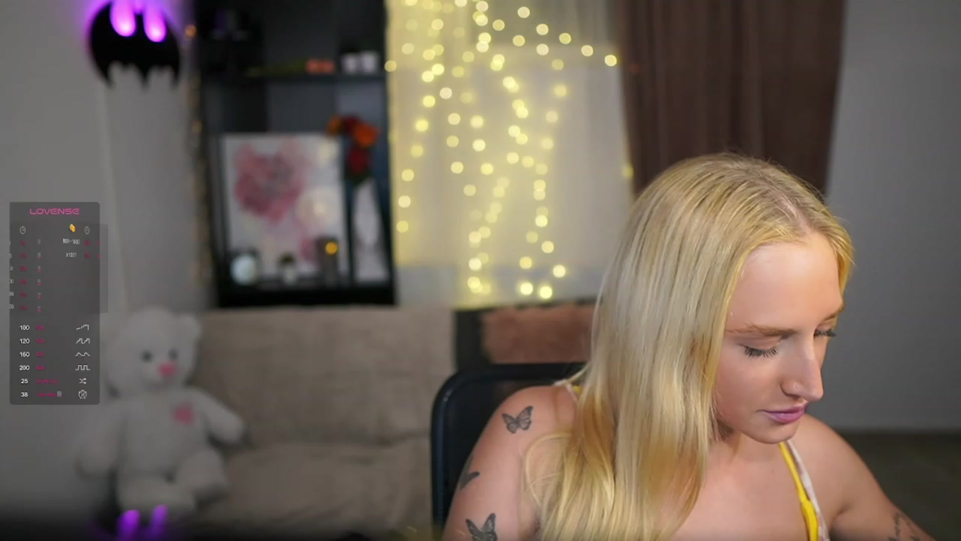 Gallery image thumbnail from NicoletteShea's myfreecams stream on, 11/16/2023, 16:04 image 17 of 20