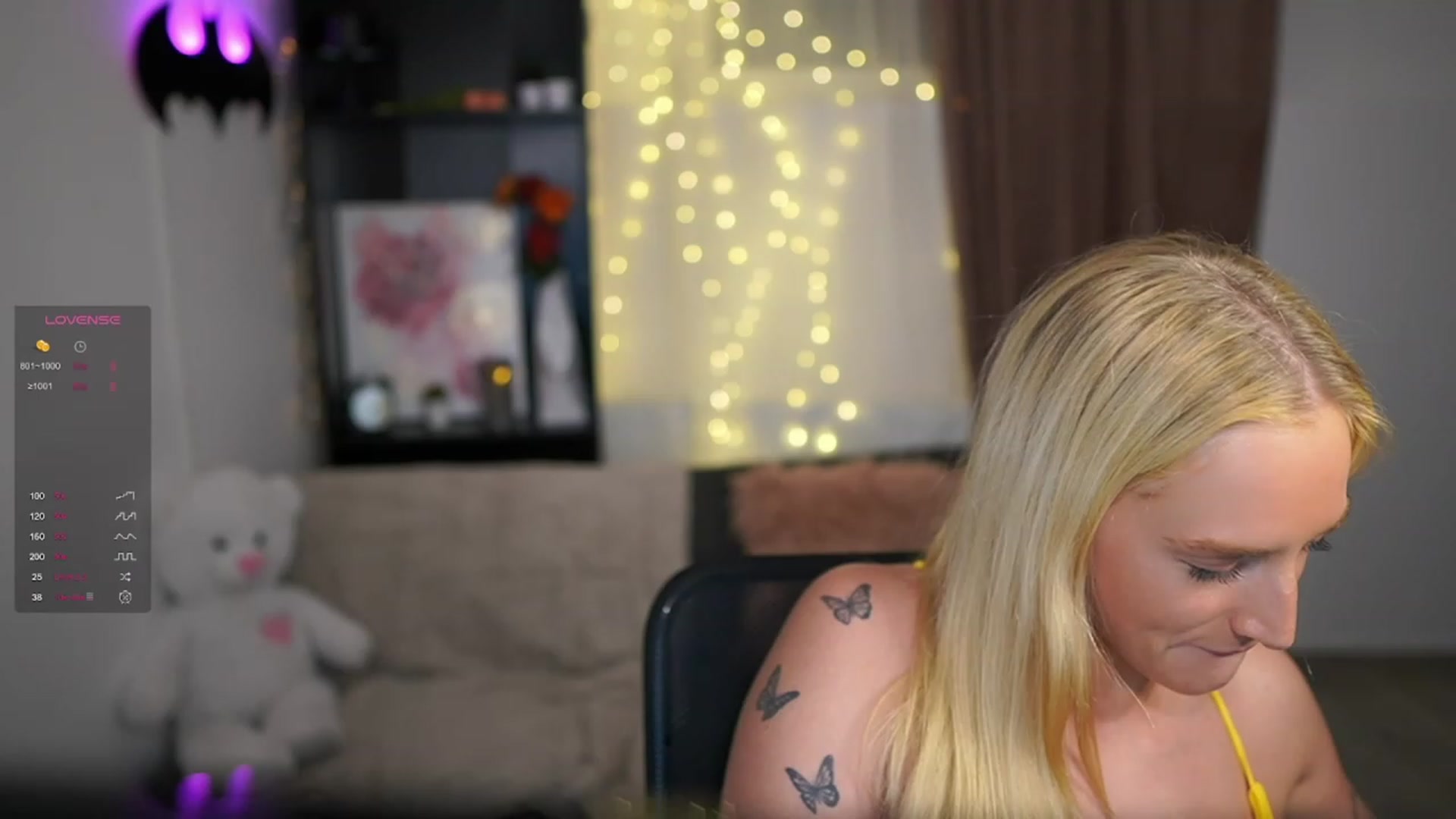 Gallery image thumbnail from NicoletteShea's myfreecams stream on, 11/16/2023, 17:42 image 19 of 20