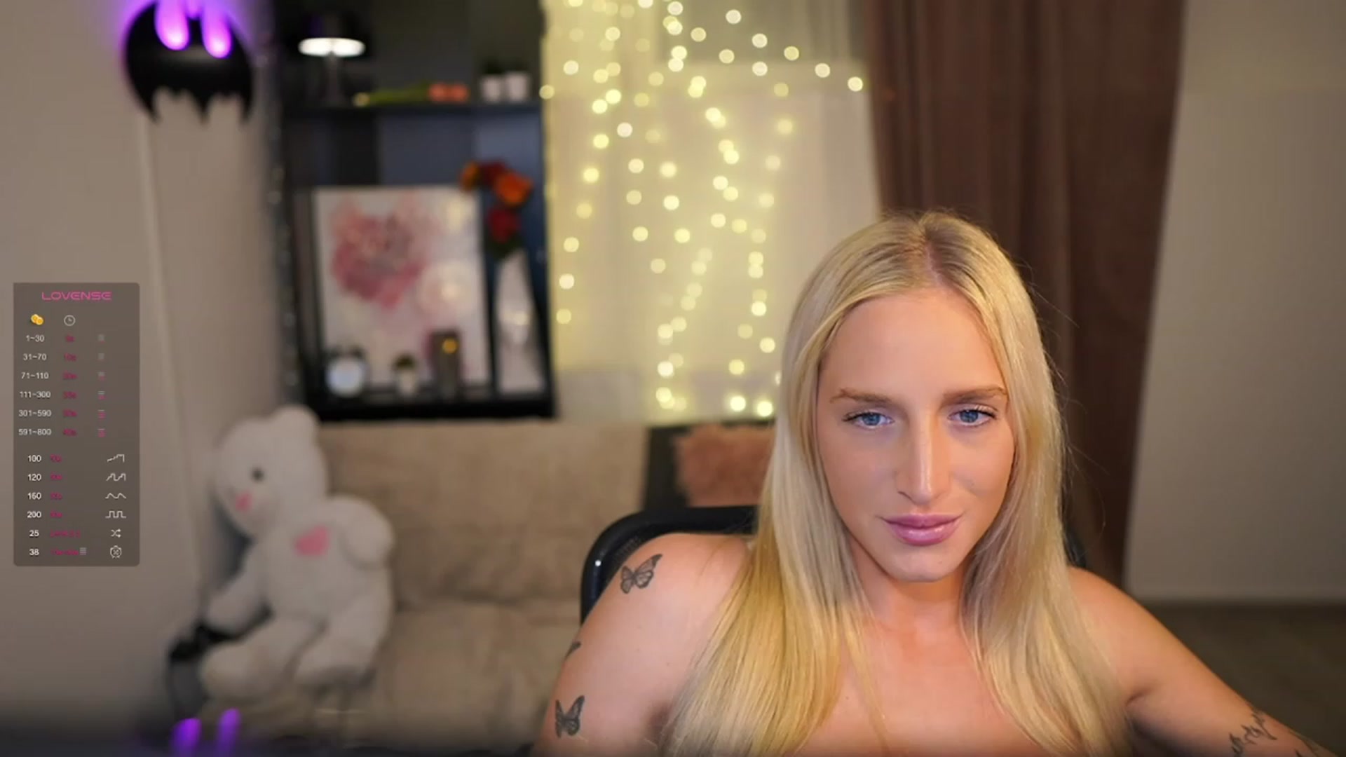 Gallery image thumbnail from NicoletteShea's myfreecams stream on, 11/19/2023, 20:35 image 6 of 20