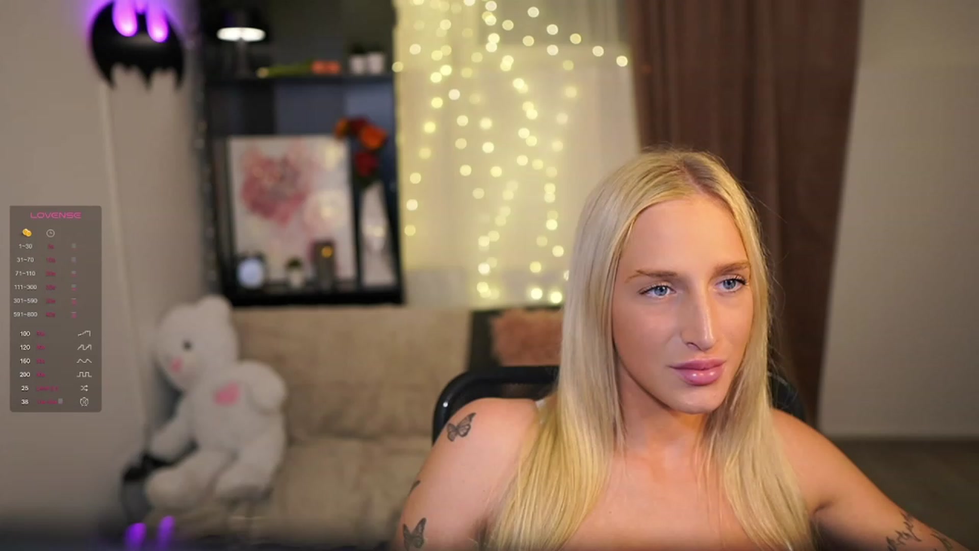 Gallery image thumbnail from NicoletteShea's myfreecams stream on, 11/19/2023, 20:35 image 5 of 20