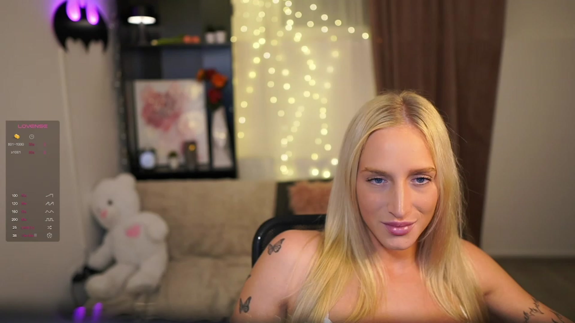 Gallery image thumbnail from NicoletteShea's myfreecams stream on, 11/19/2023, 20:35 image 7 of 20