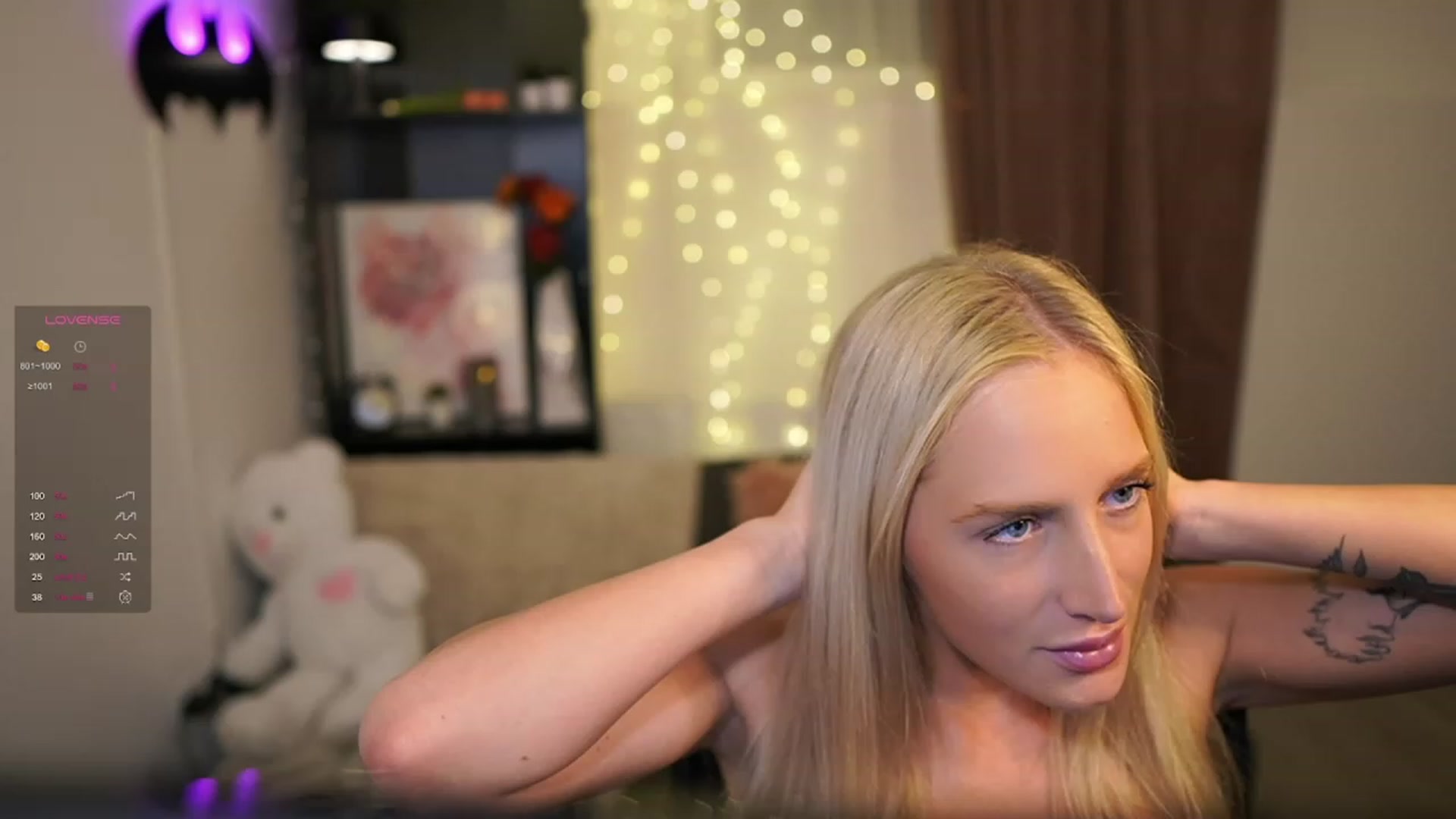 Gallery image thumbnail from NicoletteShea's myfreecams stream on, 11/19/2023, 20:35 image 8 of 20