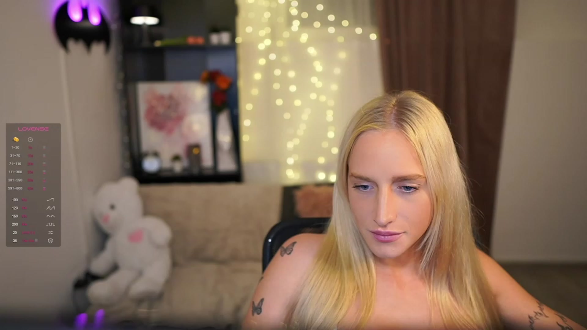 Gallery image thumbnail from NicoletteShea's myfreecams stream on, 11/19/2023, 20:35 image 9 of 20