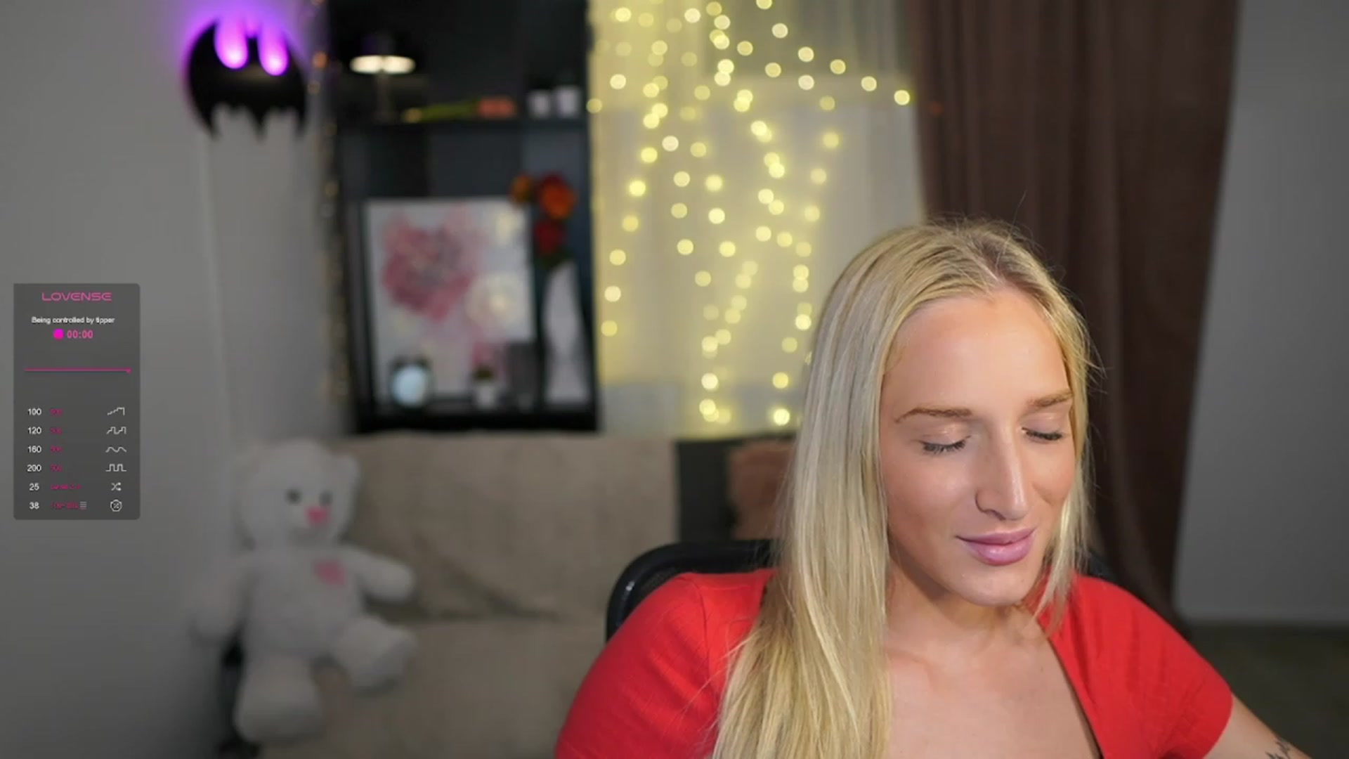 Gallery image thumbnail from NicoletteShea's myfreecams stream on, 11/20/2023, 16:36 image 4 of 20