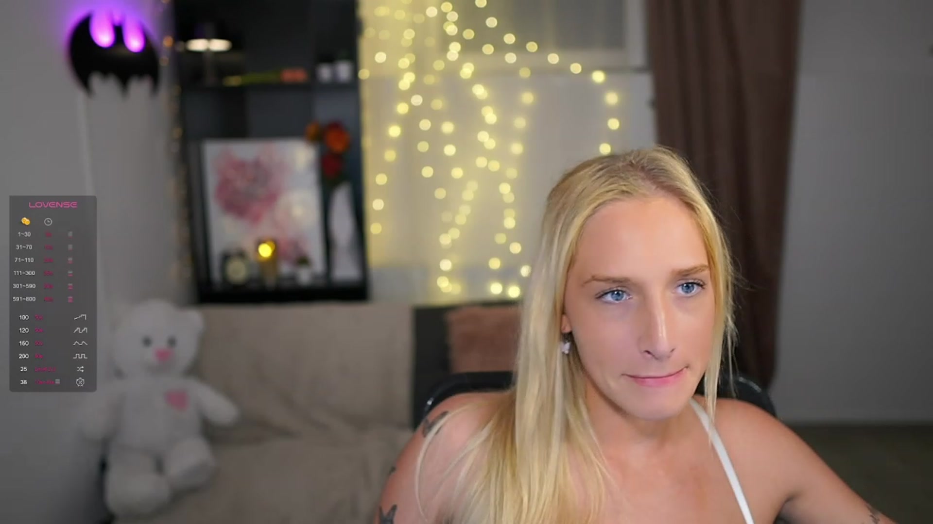 Gallery image thumbnail from NicoletteShea's myfreecams stream on, 11/22/2023, 17:42 image 5 of 20