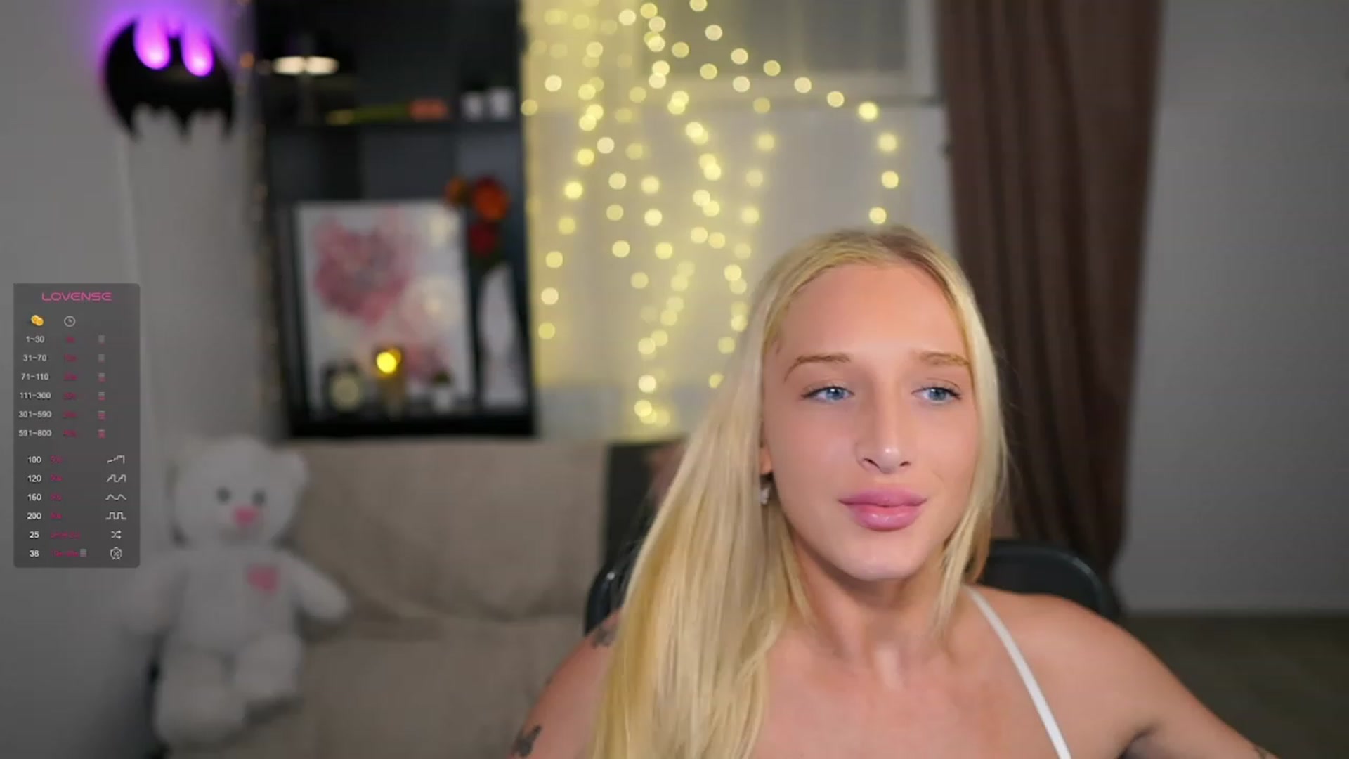 Gallery image thumbnail from NicoletteShea's myfreecams stream on, 11/22/2023, 18:44 image 13 of 20