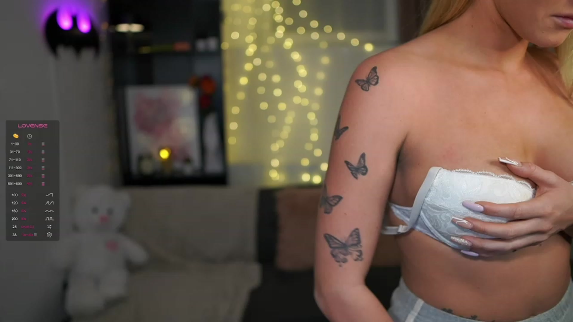 Gallery image thumbnail from NicoletteShea's myfreecams stream on, 11/22/2023, 18:44 image 20 of 20