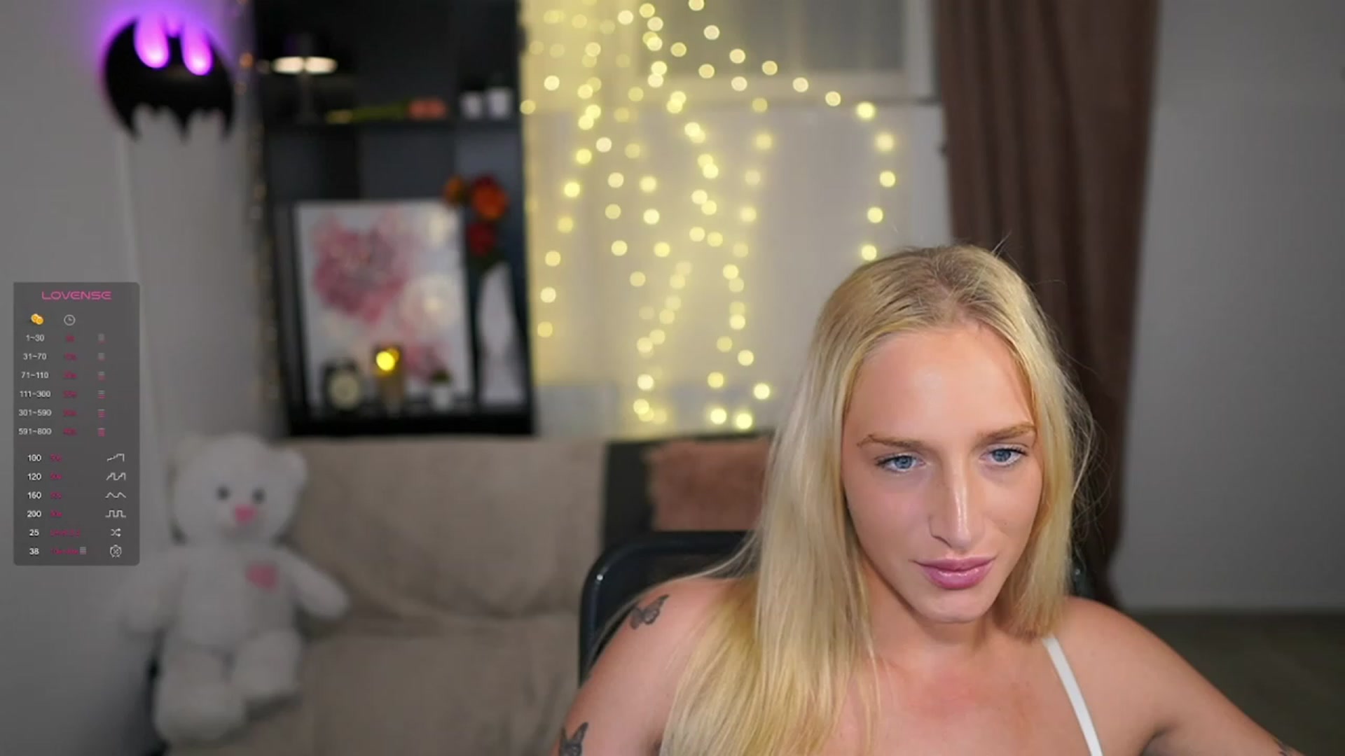 Gallery image thumbnail from NicoletteShea's myfreecams stream on, 11/22/2023, 19:15 image 9 of 20