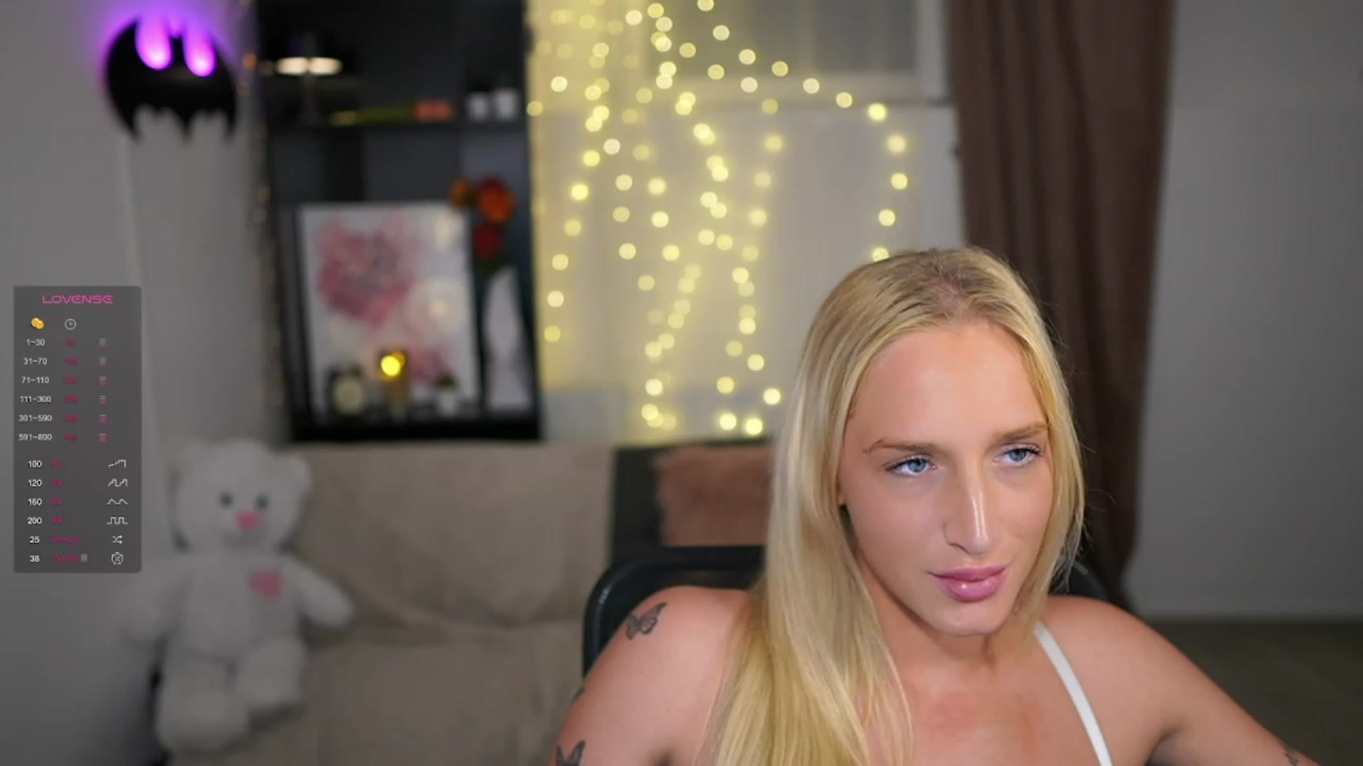Gallery image thumbnail from NicoletteShea's myfreecams stream on, 11/22/2023, 19:15 image 1 of 20