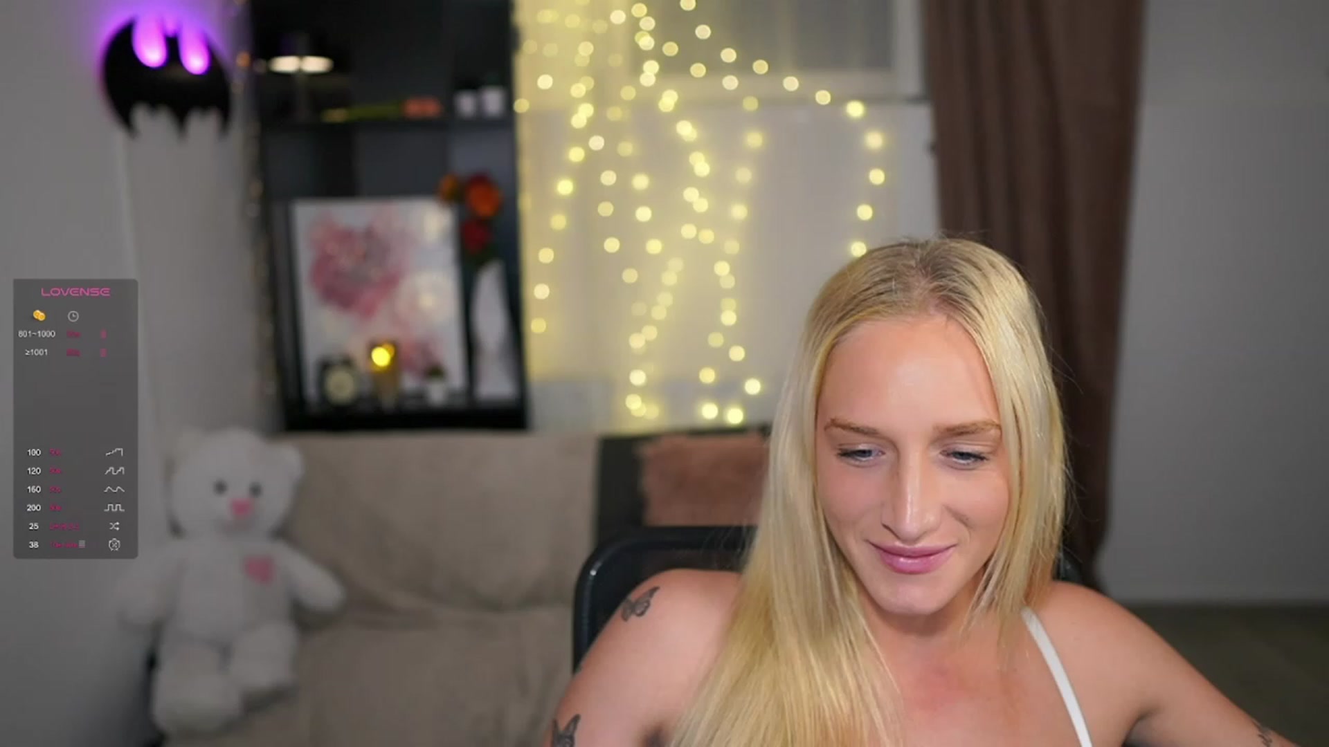 Gallery image thumbnail from NicoletteShea's myfreecams stream on, 11/22/2023, 19:15 image 4 of 20